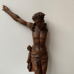 17th Century Walnut Christ – Fine Sculpture