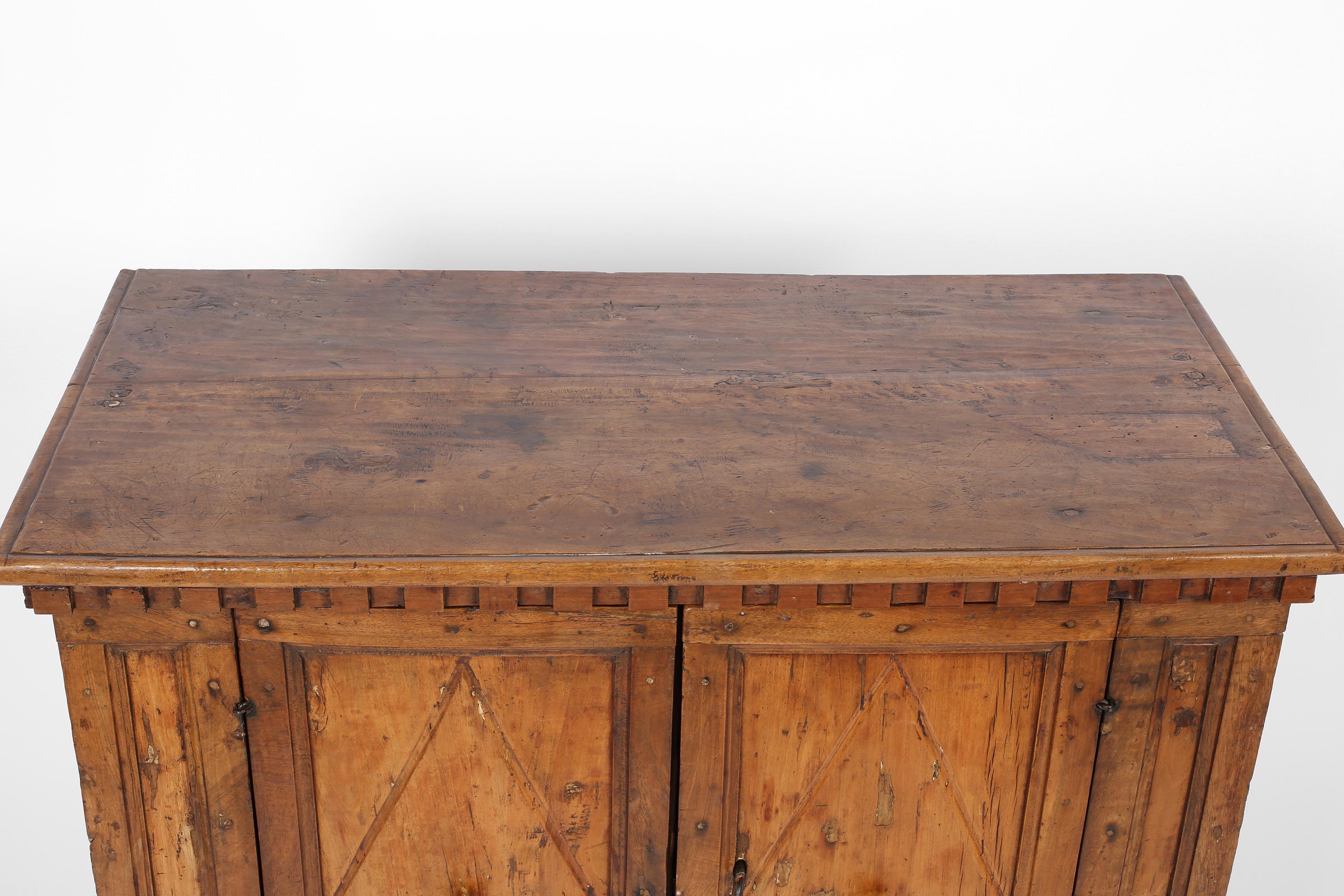 18th Century and Earlier 17th Century Walnut Credenza from Florence