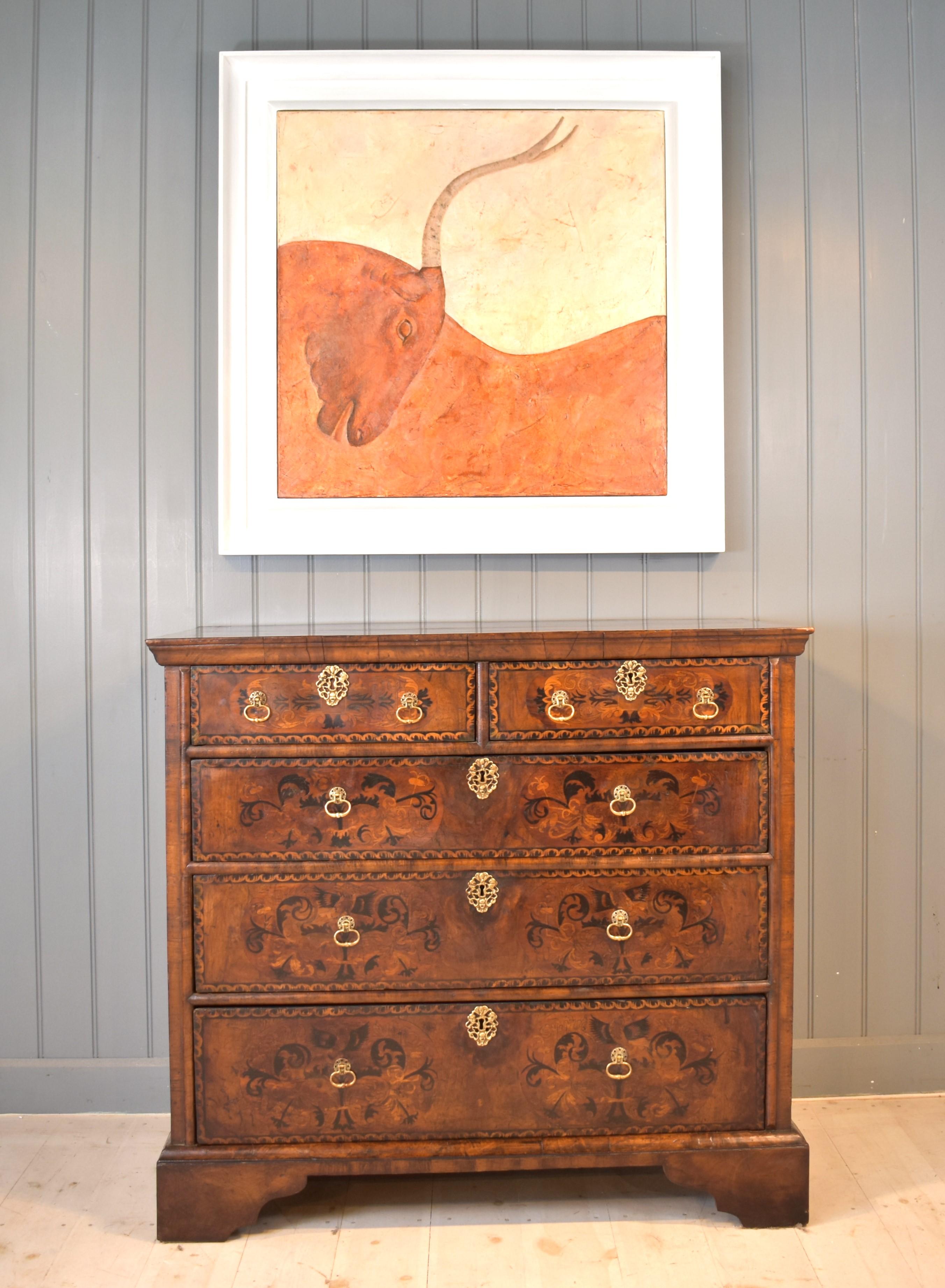 17th century walnut marquetry William and Mary  chest of drawers For Sale 4