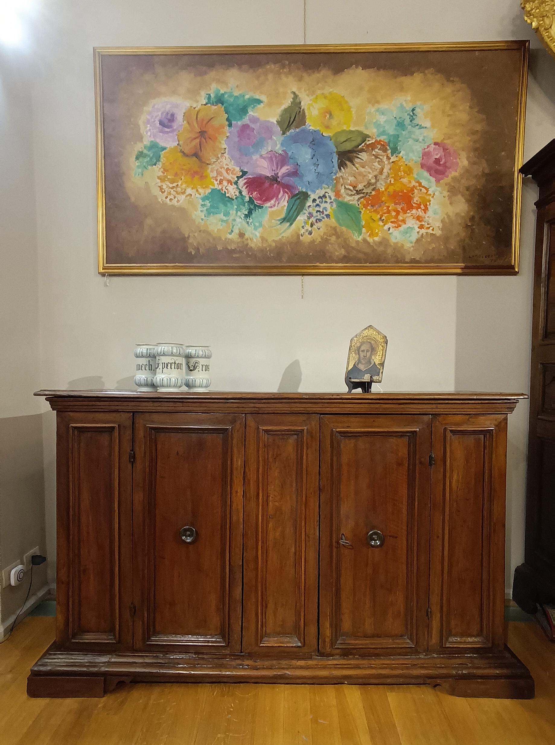 17th CENTURY WALNUT SIDEBOARD For Sale 2
