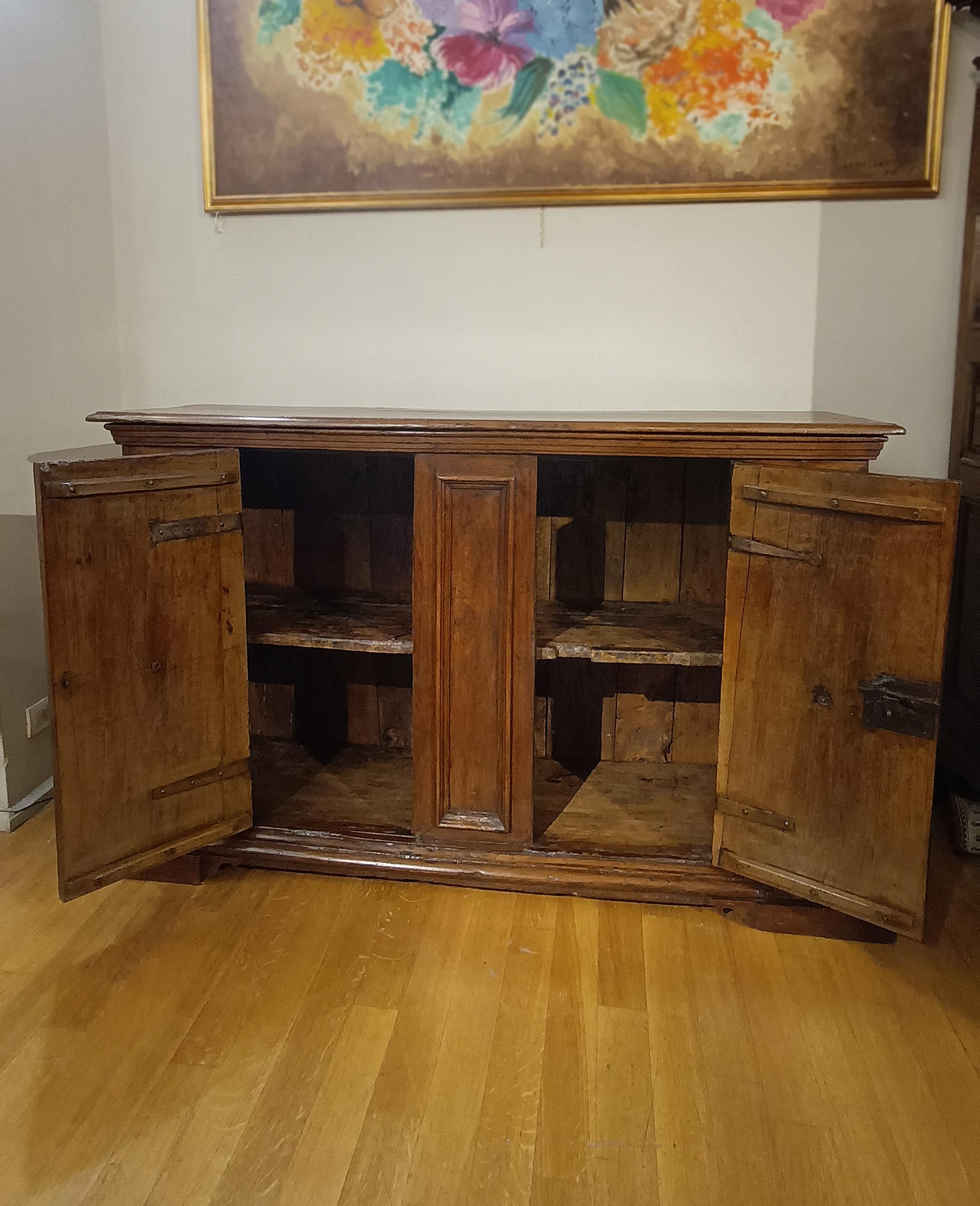 18th Century and Earlier 17th CENTURY WALNUT SIDEBOARD For Sale
