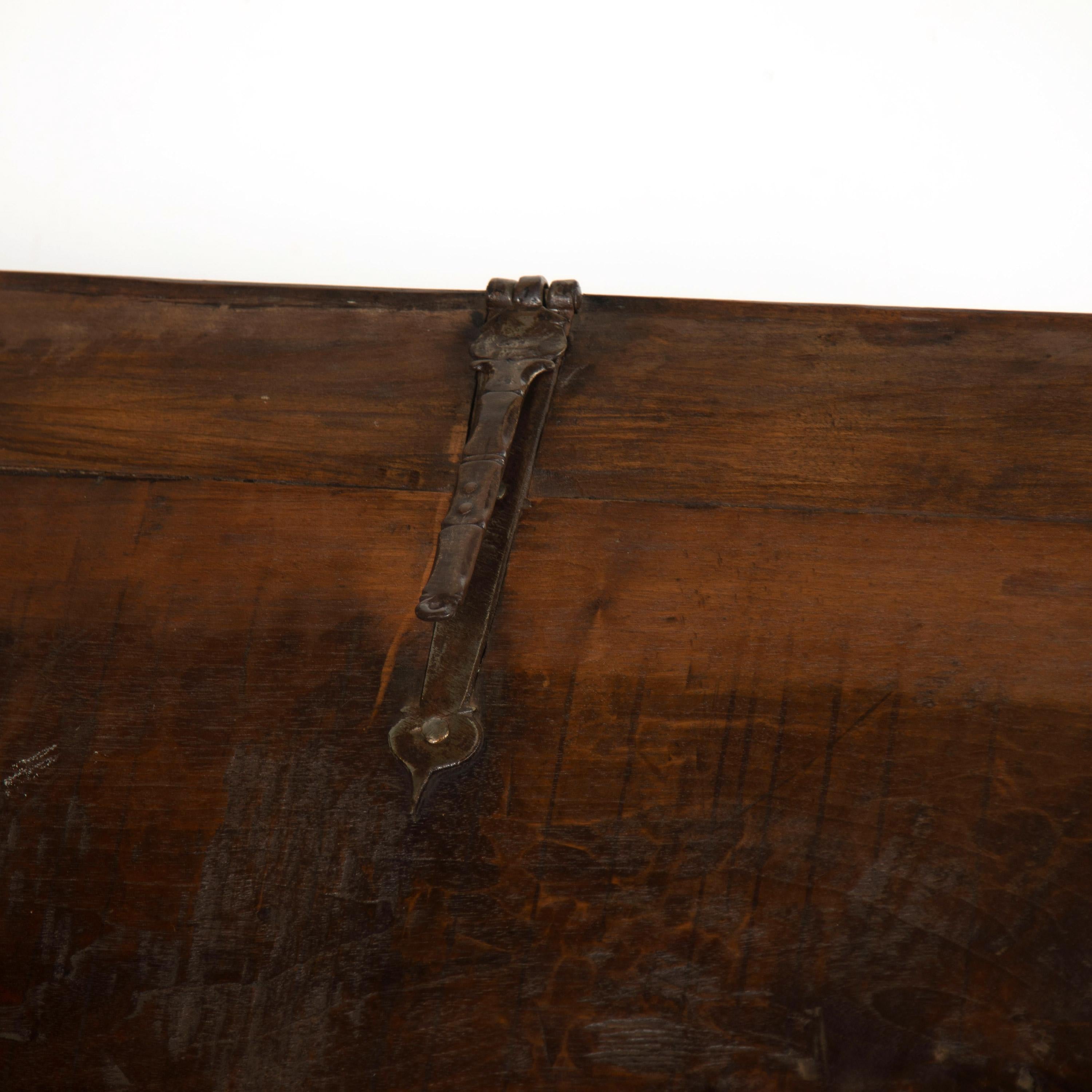 17th Century Walnut Trunk 4