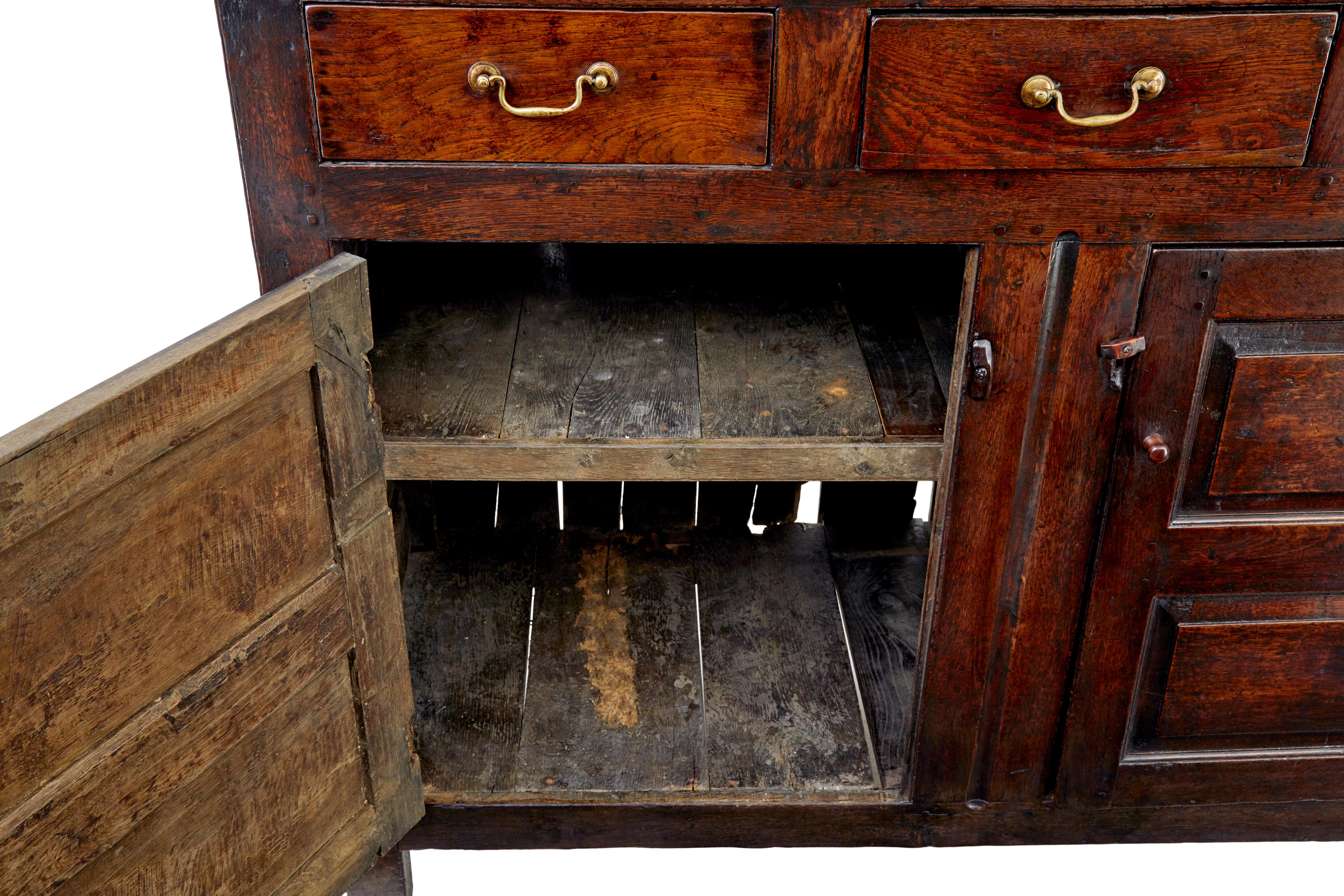 17th century Welsh carved oak court cupboard For Sale 2