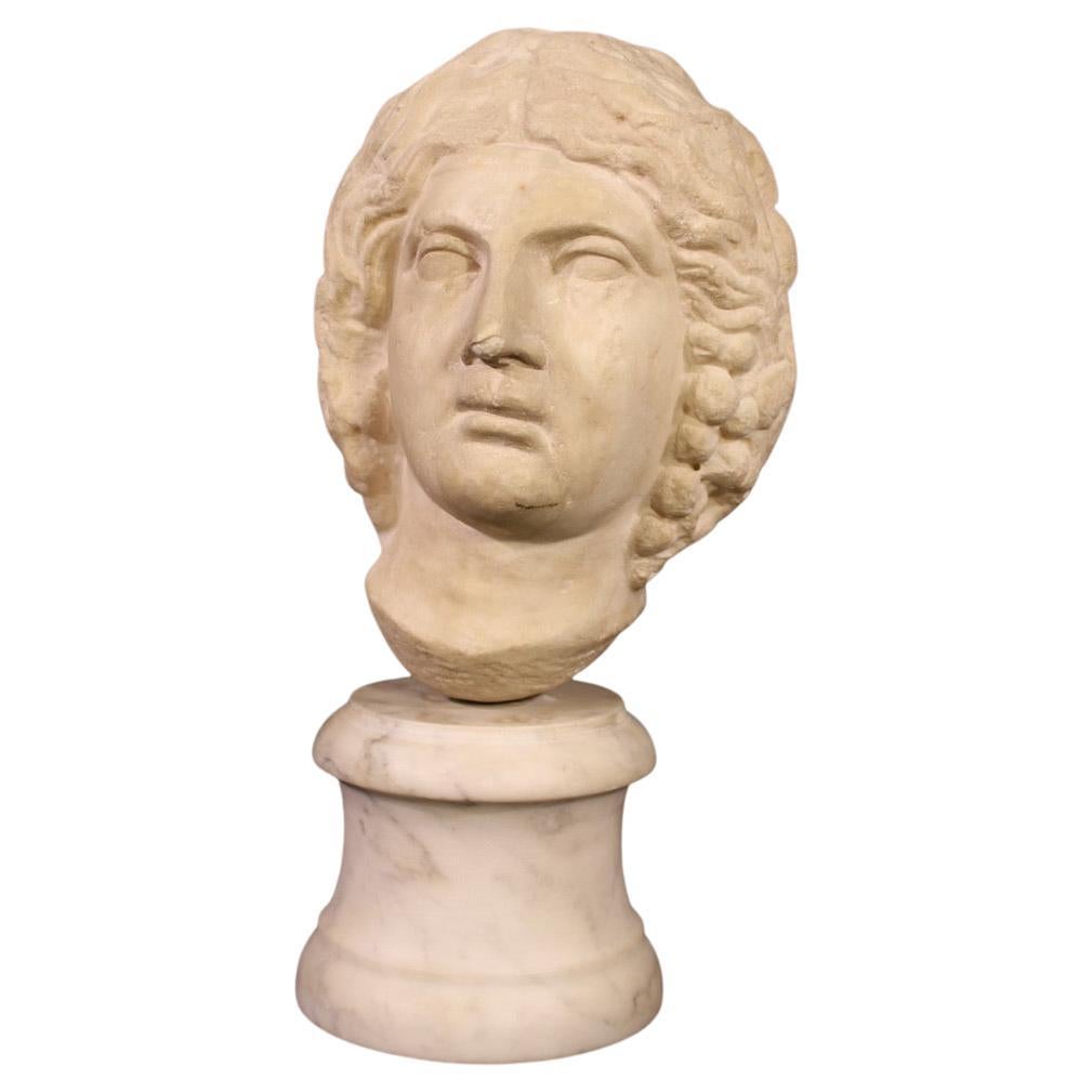 17th Century White Statuary Marble Italian Antique Sculpture, 1660 in vendita