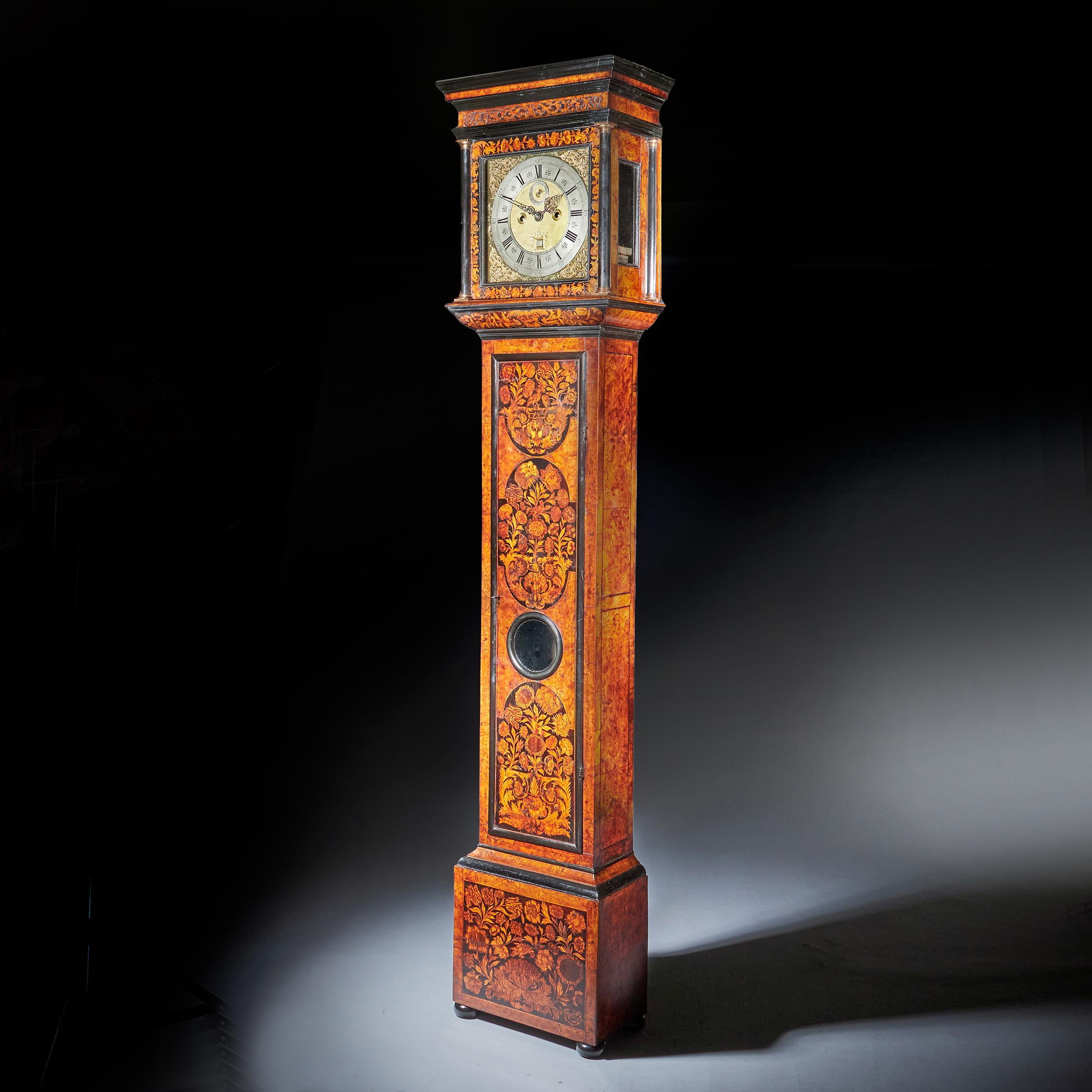 17th Century William and Mary Eight-Day Burl Elm Floral Marquetry Longcase Clock In Good Condition In Oxfordshire, United Kingdom