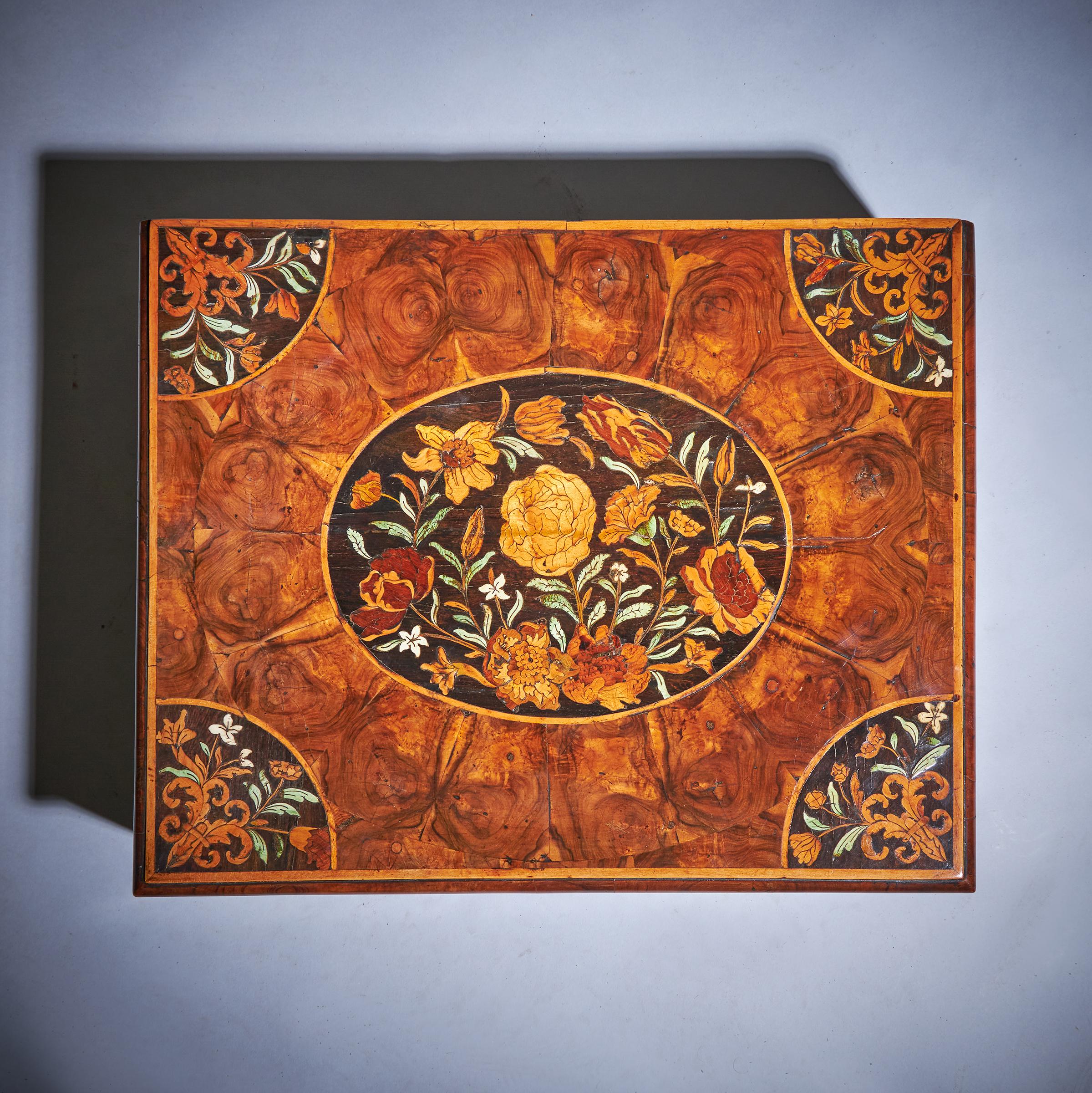 18th Century and Earlier 17th Century William and Mary Floral Marquetry Olive Oyster Lace Box, Circa 1685 For Sale