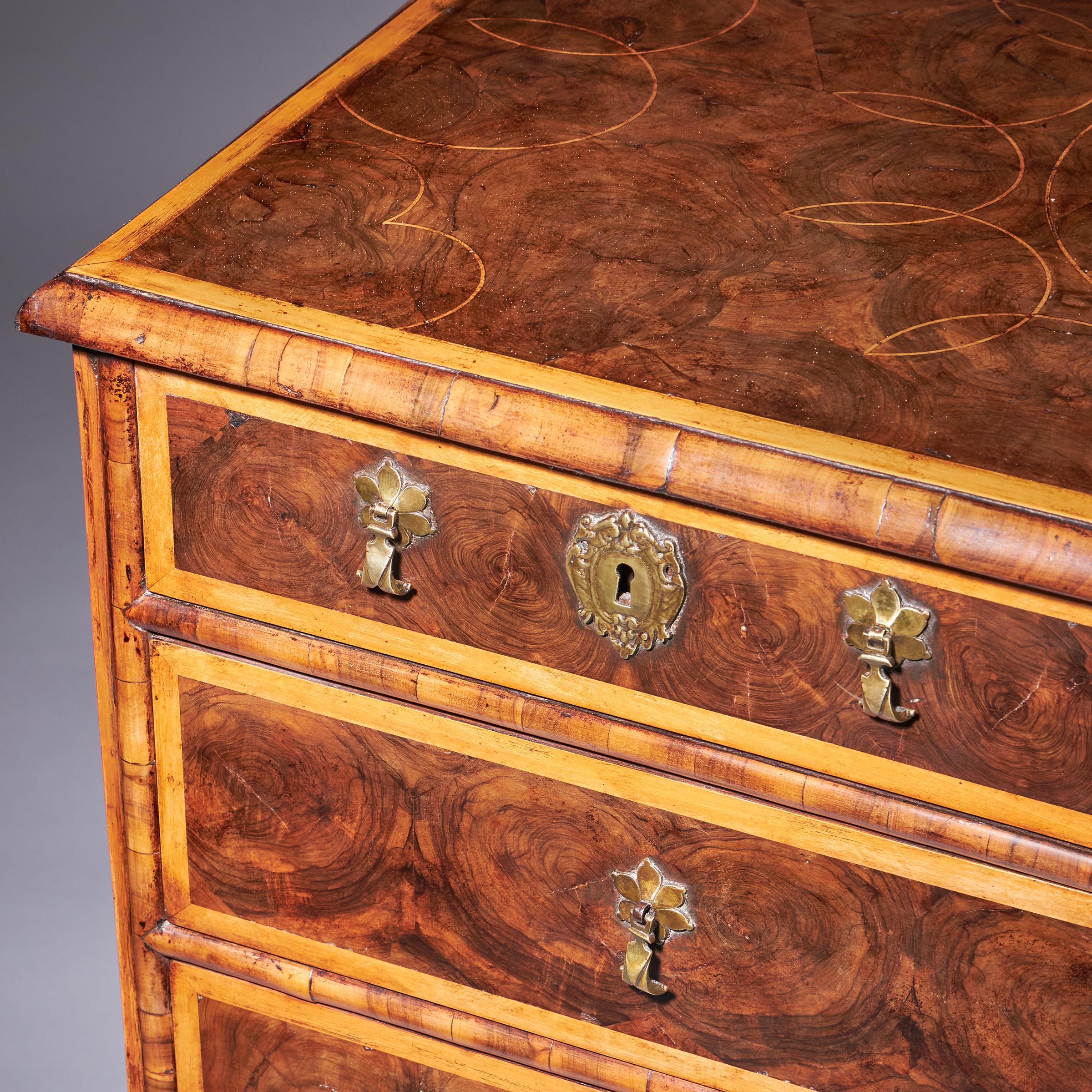 Commode à huîtres William and Mary Olive du 17ème siècle, vers 1690. Angleterre en vente 5