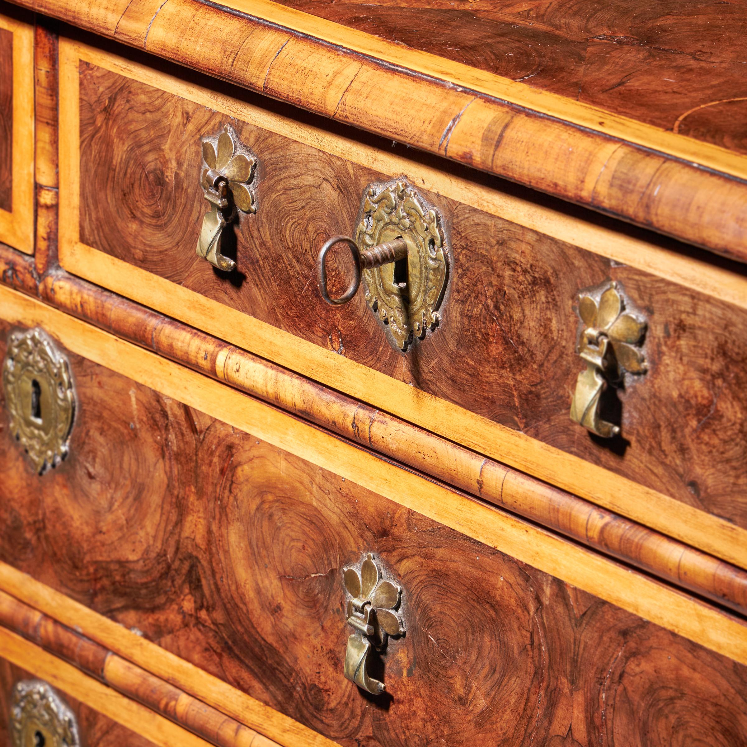Commode à huîtres William and Mary Olive du 17ème siècle, vers 1690. Angleterre en vente 7