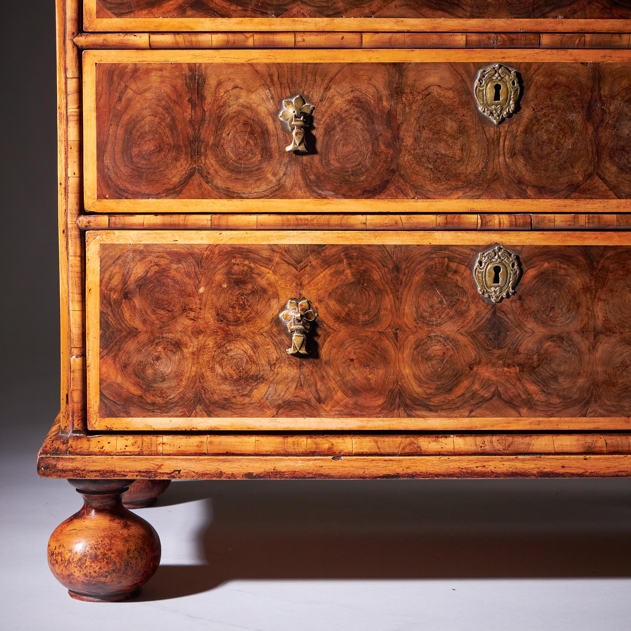 Commode à huîtres William and Mary Olive du 17ème siècle, vers 1690. Angleterre en vente 11
