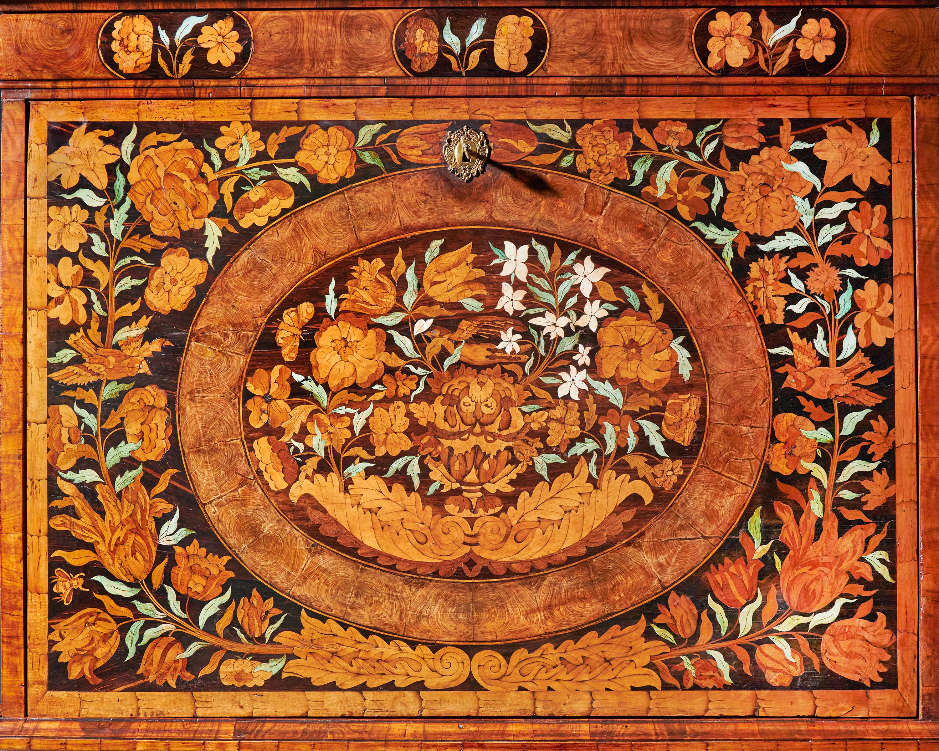 17th Century William and Mary Olive Oyster Marquetry Escritoire, circa 1680 For Sale 5