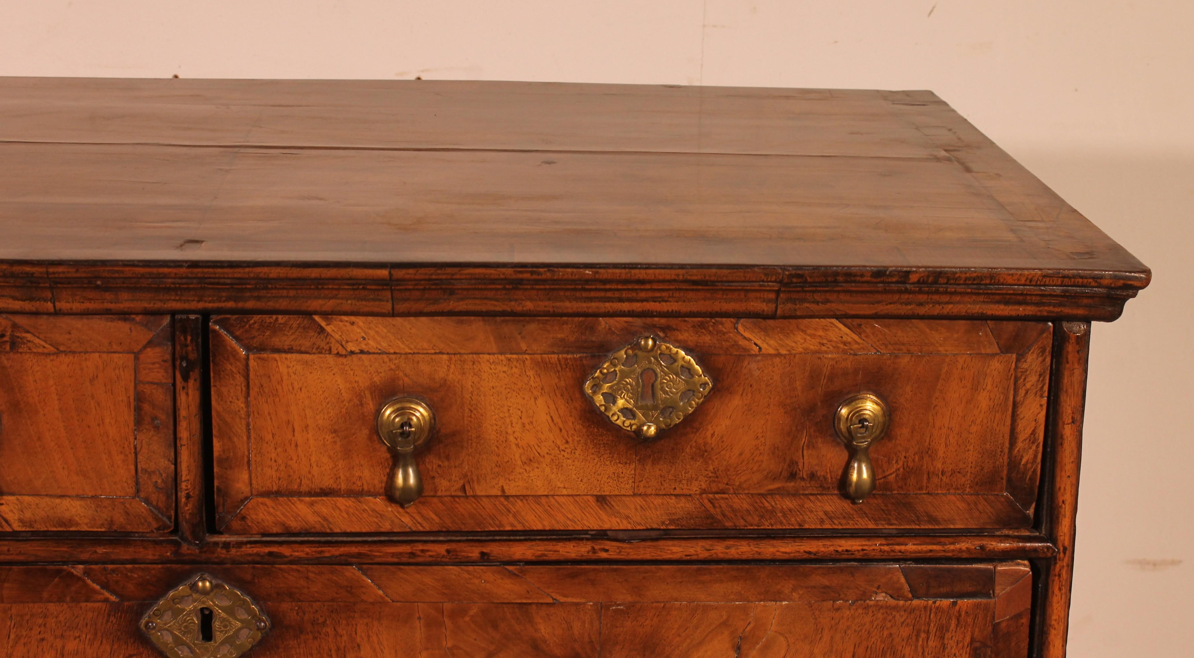 18th Century and Earlier 17th Century William And Mary Walnut Chest Of Drawers For Sale
