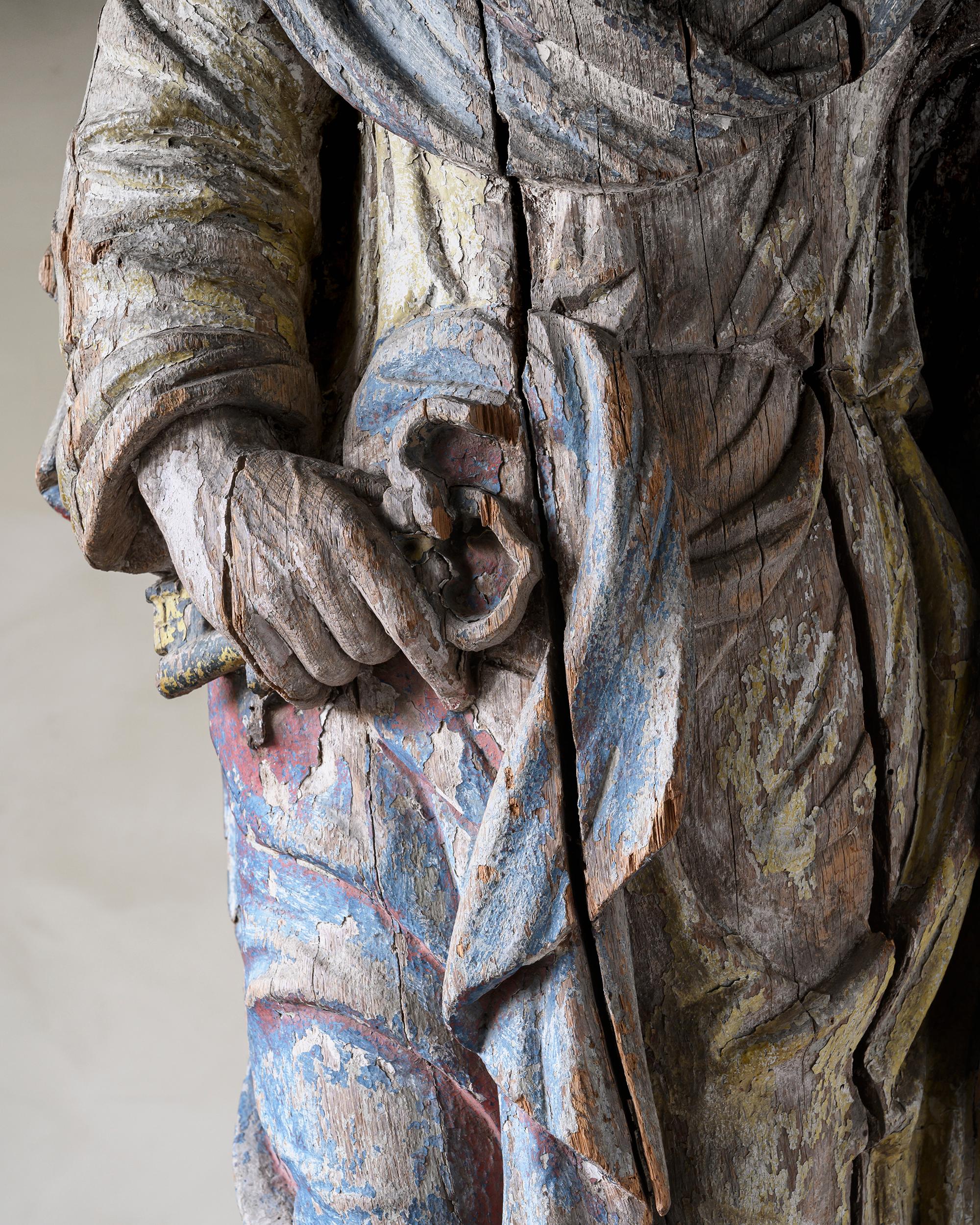 17th Century Wooden Sculpture of St Peter In Good Condition In Mjöhult, SE