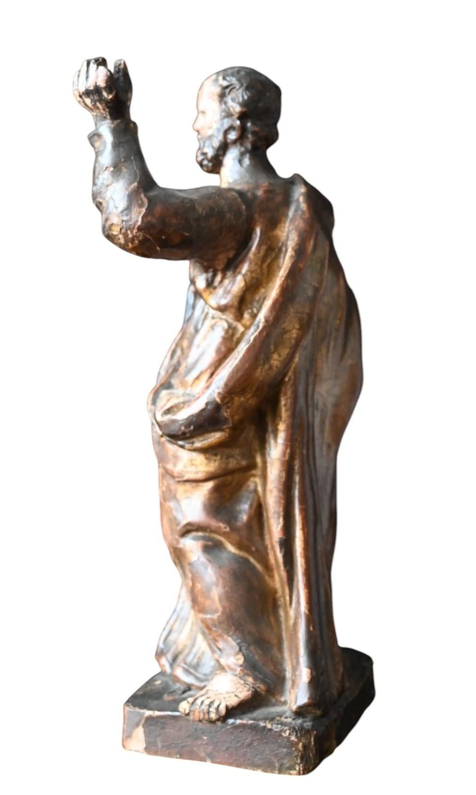 Legno Statua lignea dell'Apostolo Peters del XVII secolo in vendita