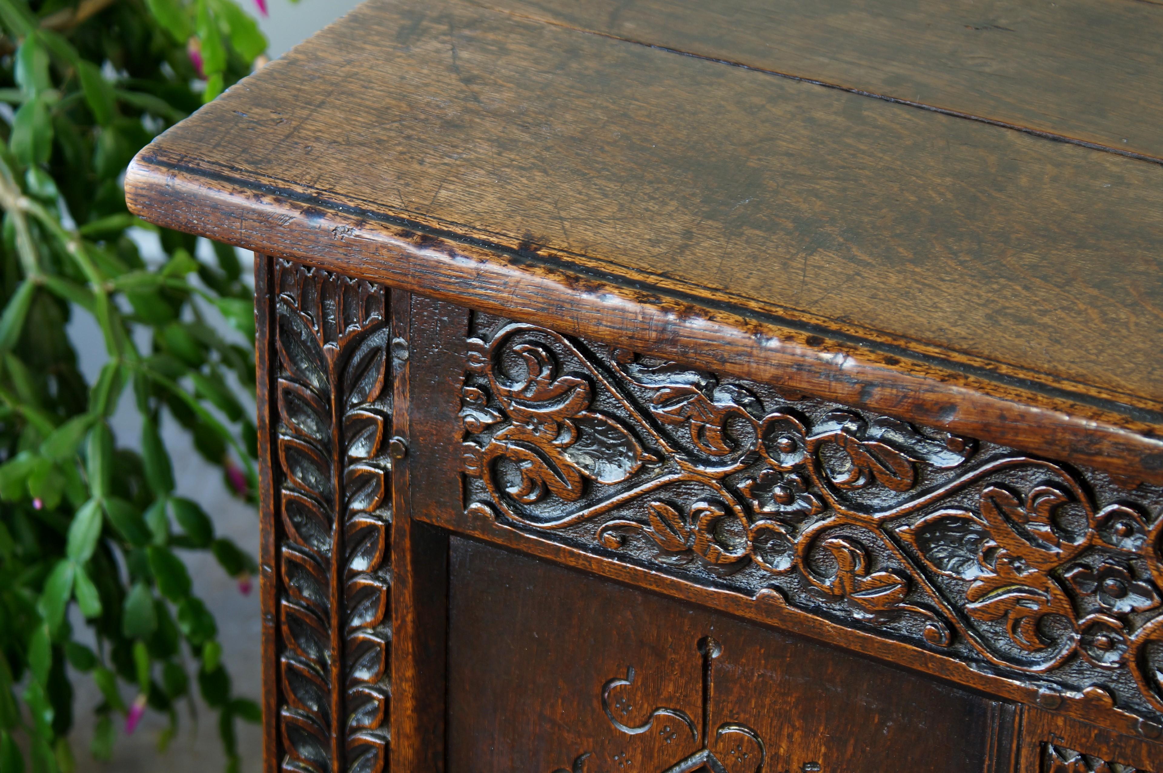 Hand-Carved 17th Century Yorkshire Oak Coffer. For Sale