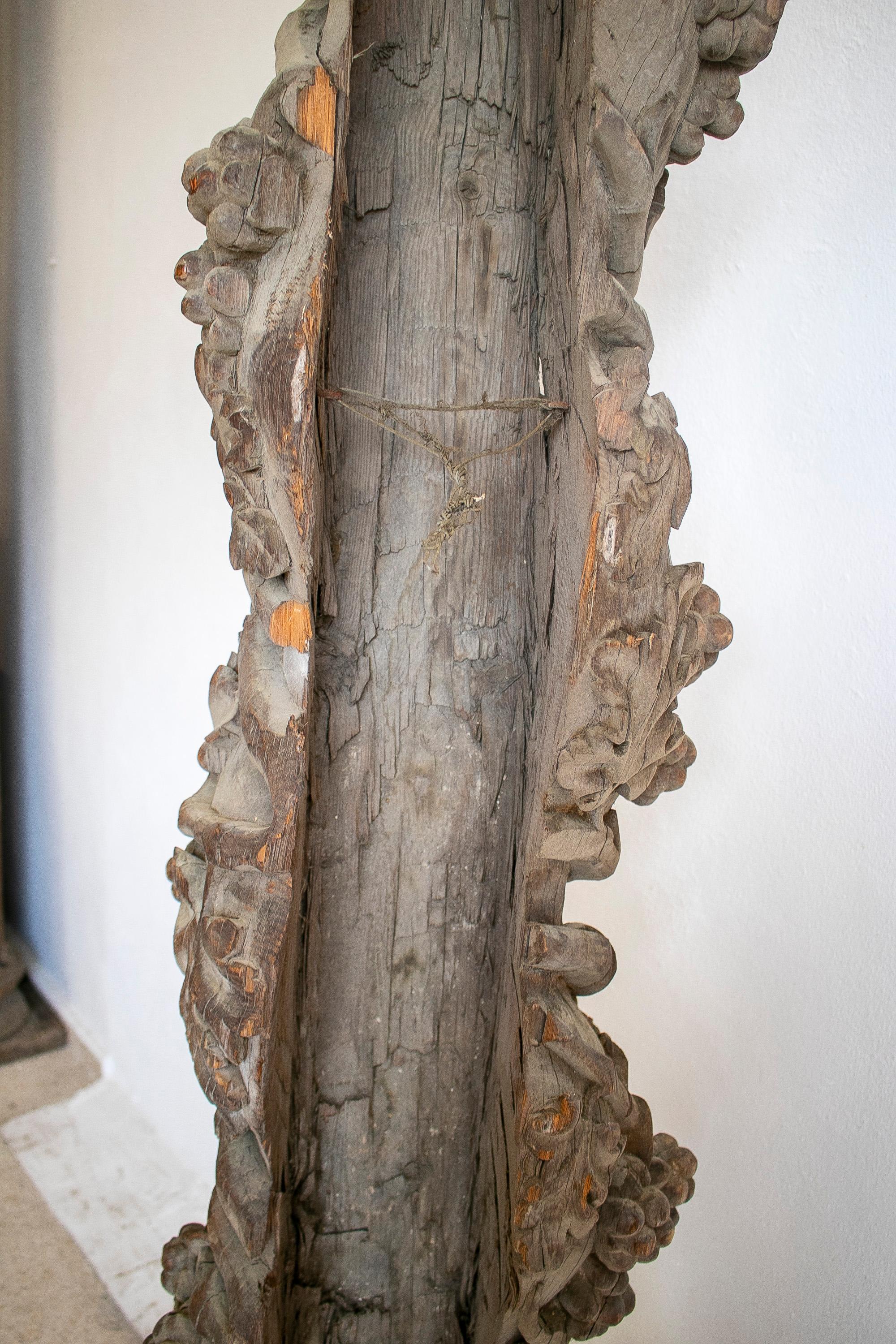 17th Century's Italian Hand Carved Wooden Column in the Solomonic Style 10