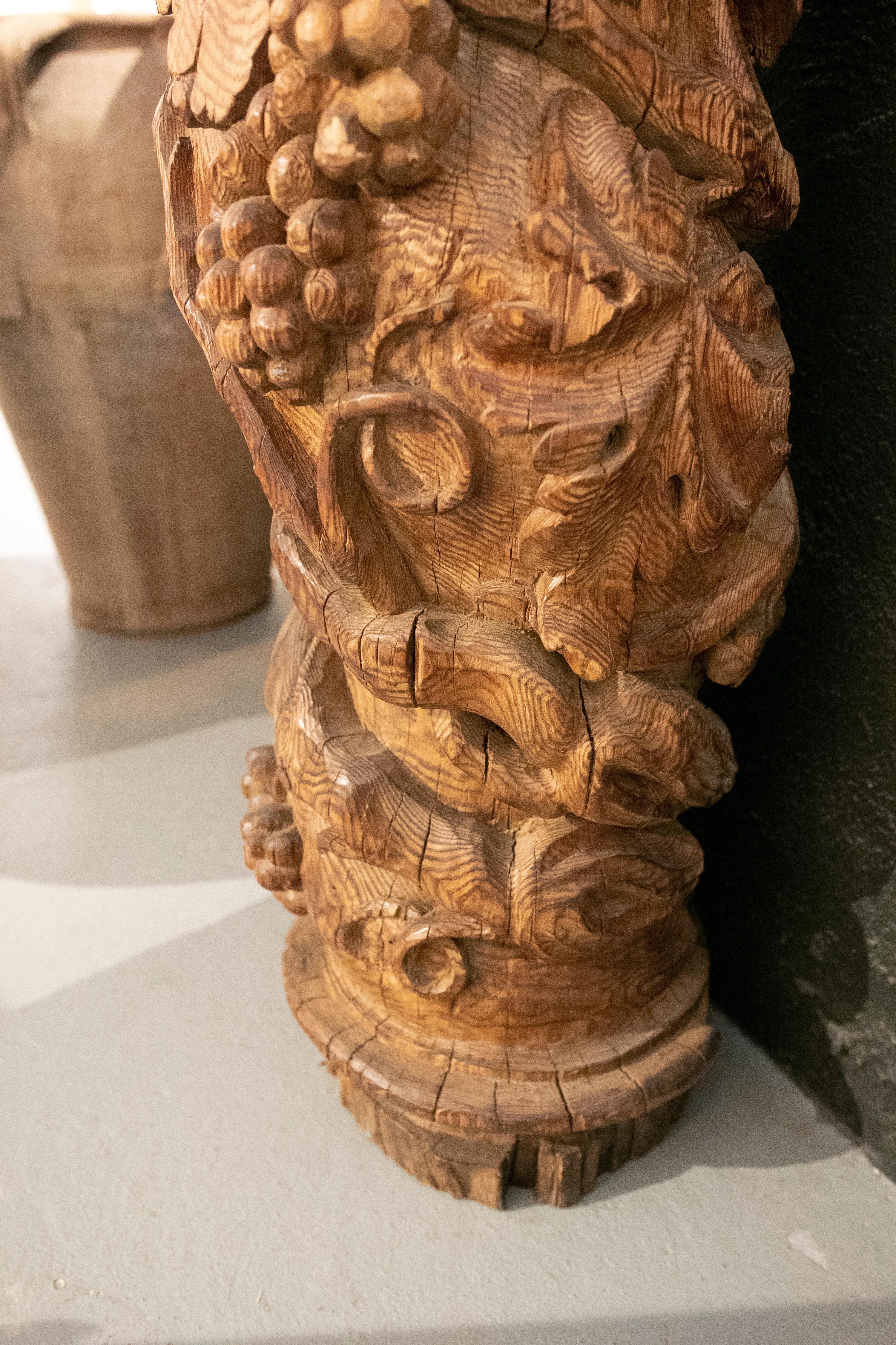  colonne italienne en bois sculptée à la main du 17ème siècle de style Solomonique en vente 9