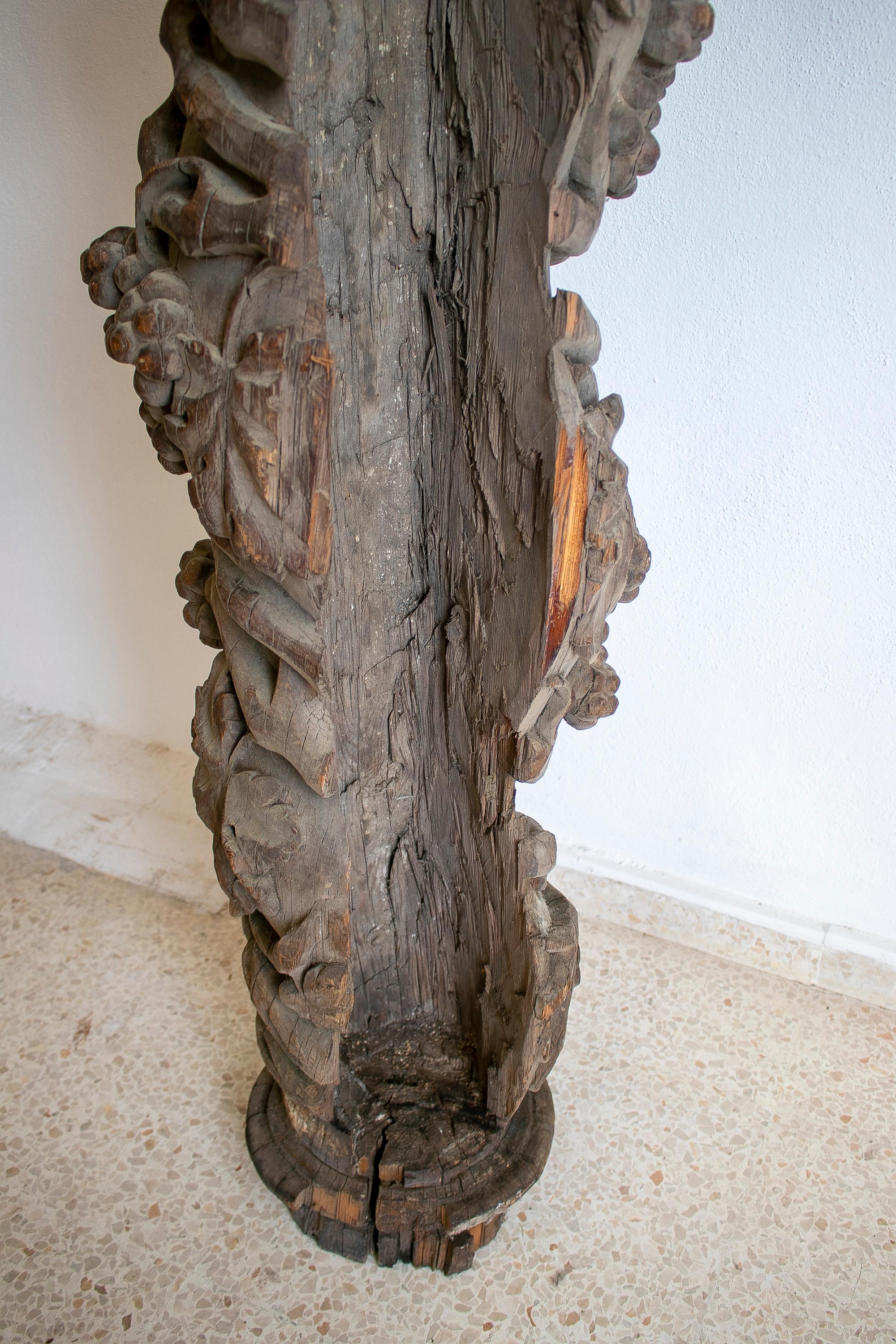 17th Century's Italian Hand Carved Wooden Column in the Solomonic Style 11