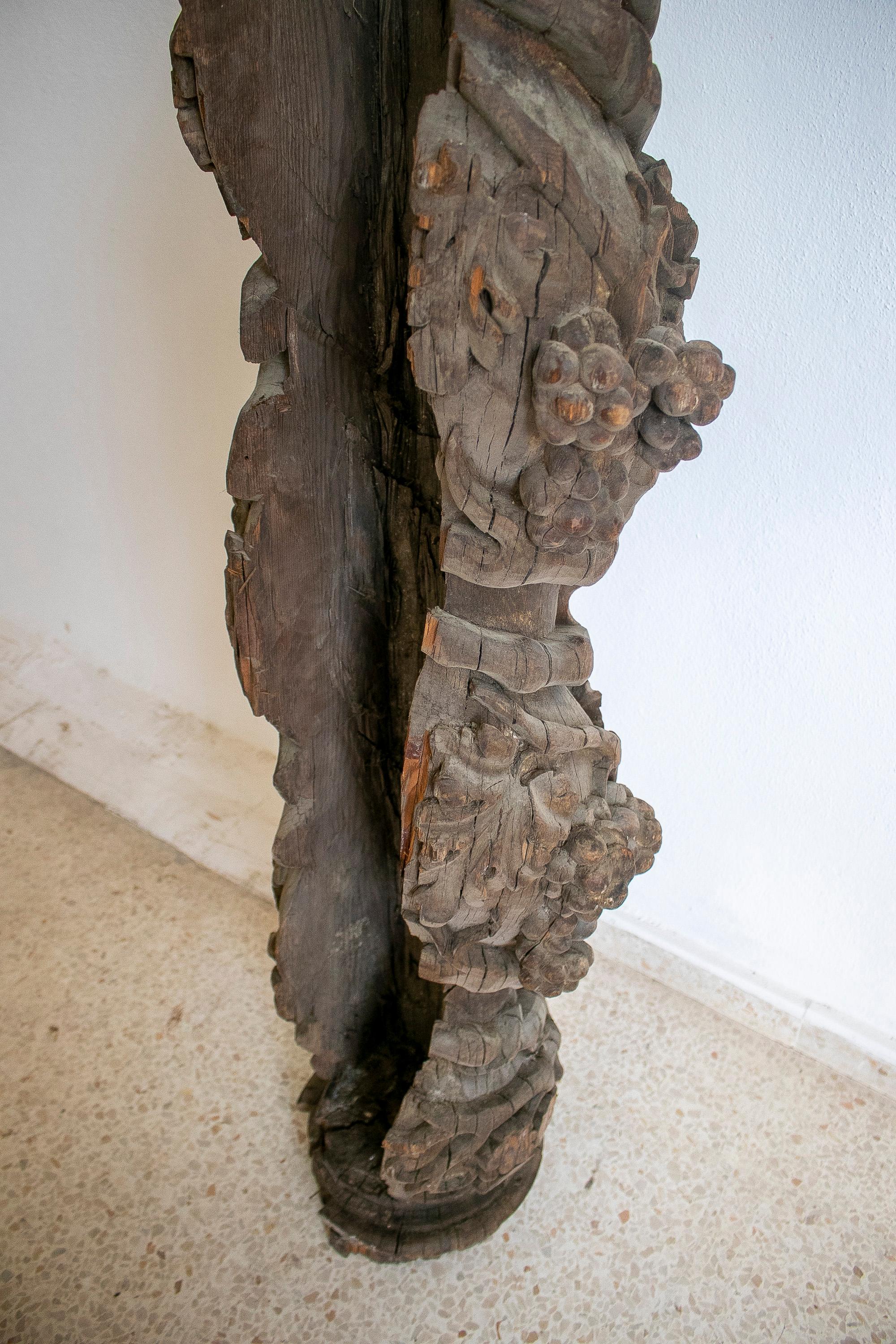 17th Century's Italian Hand Carved Wooden Column in the Solomonic Style 14