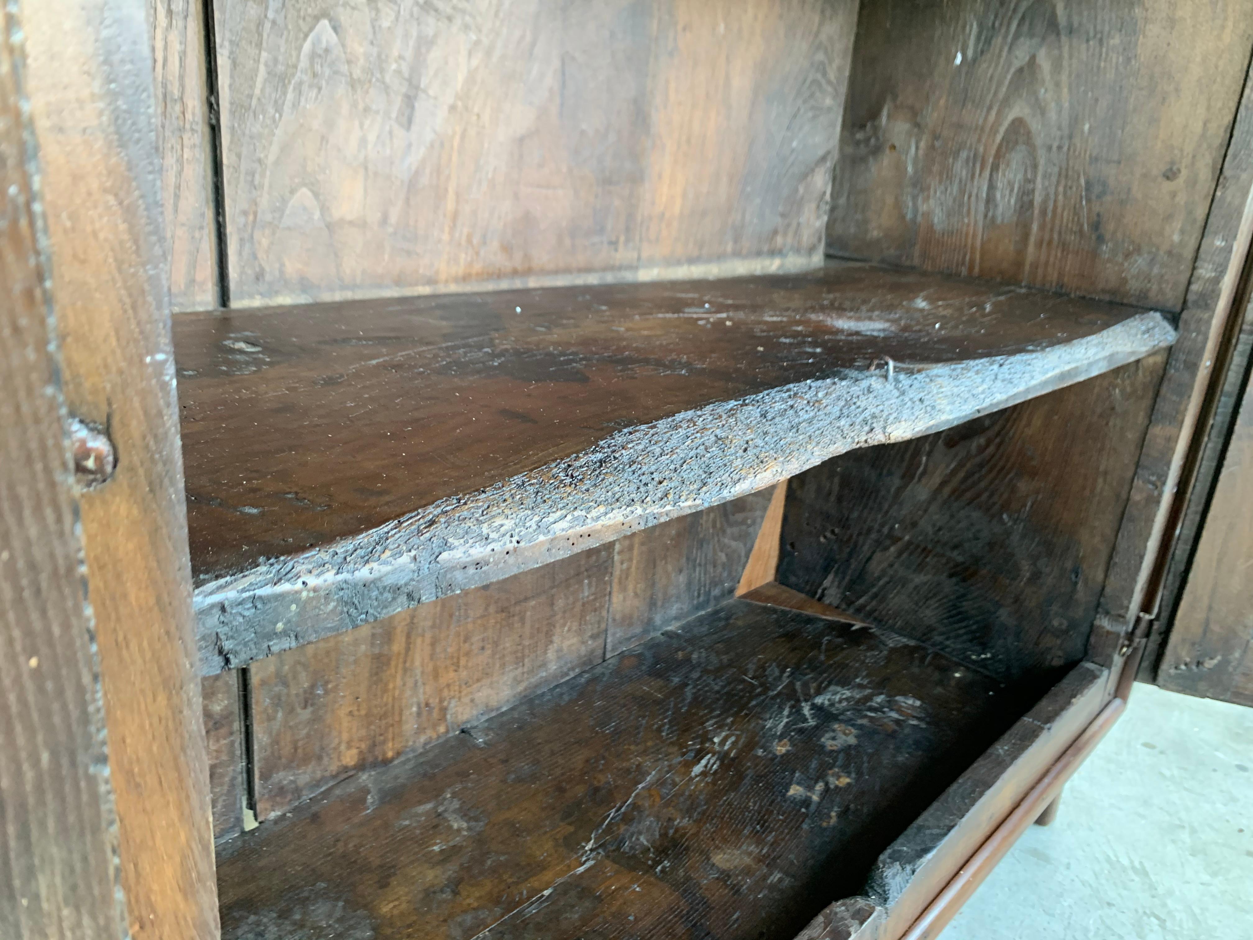 17th Century Cupboard or Cabinet with Four Doors Walnut Castillia Spain Restored 9
