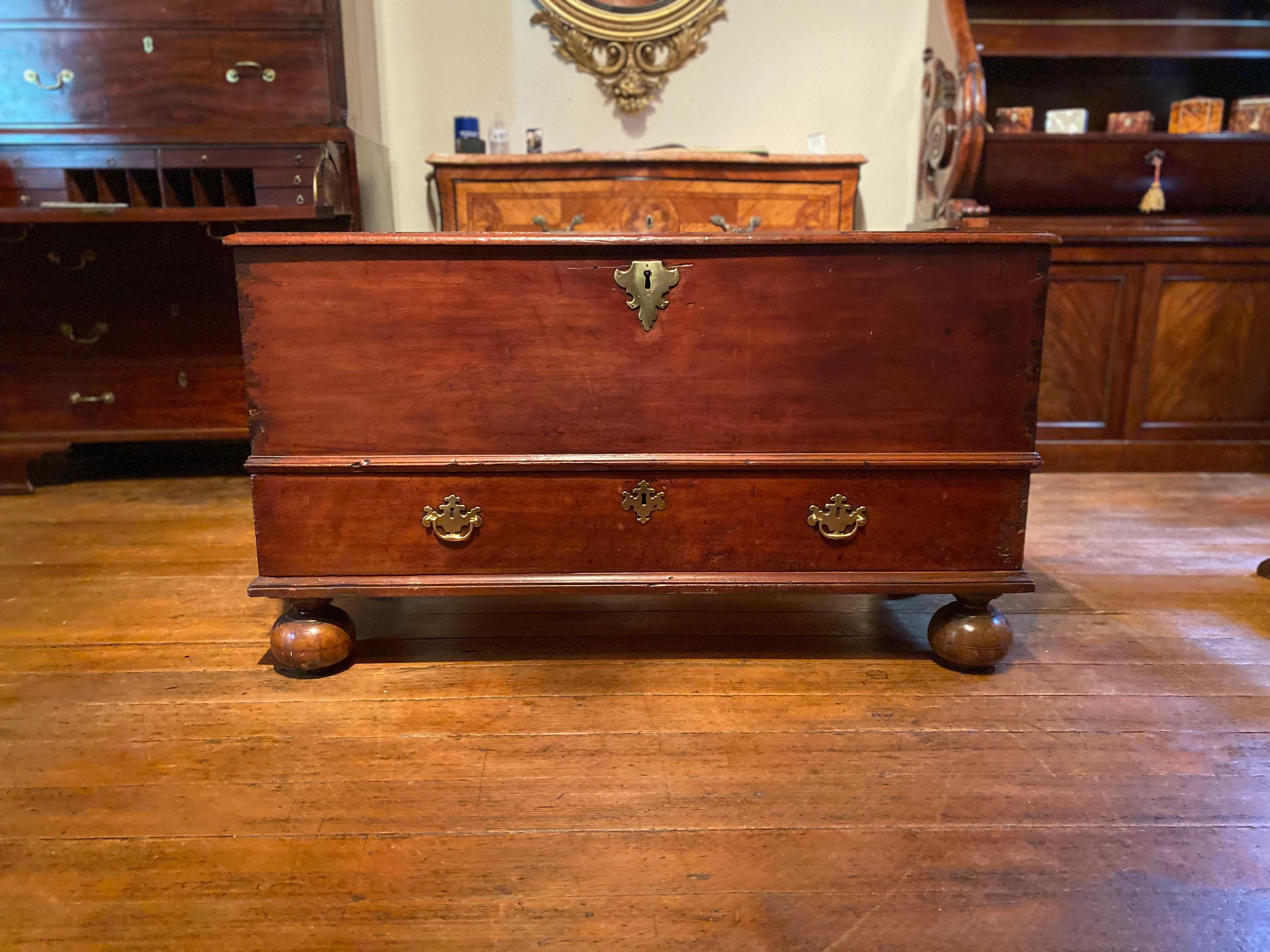 Very good quality late 17th-early 18th century Bermuda blanket chest made of Bermuda Cedar with a drawer. See dovetails- these decorative dovetails were only done in Bermuda and Cuba. The foot construction (attached to the bottom with battons) is
