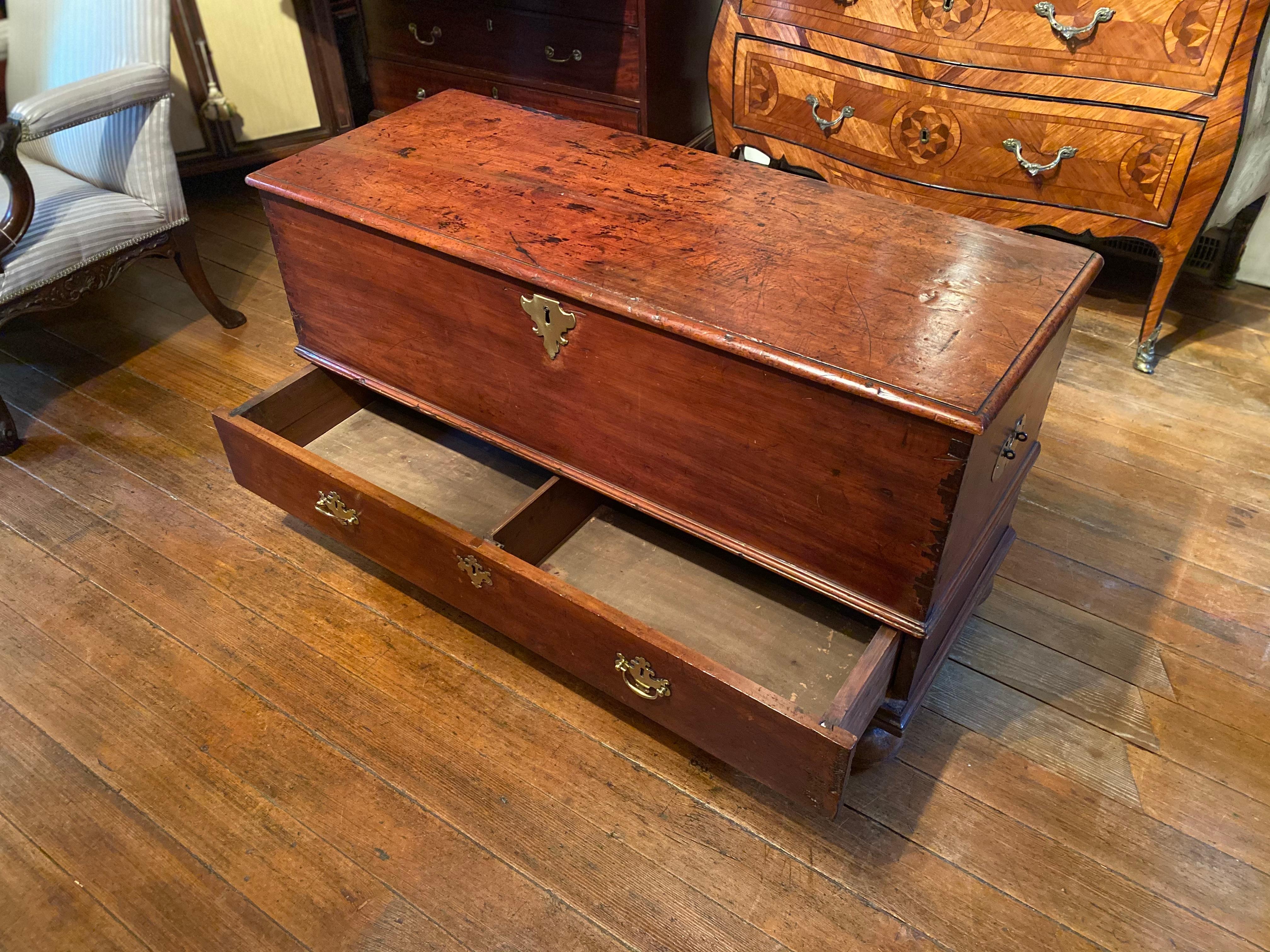 17th-Early 18th Century Bermuda Blanket Chest with Drawer and Bermuda Dovetails 1