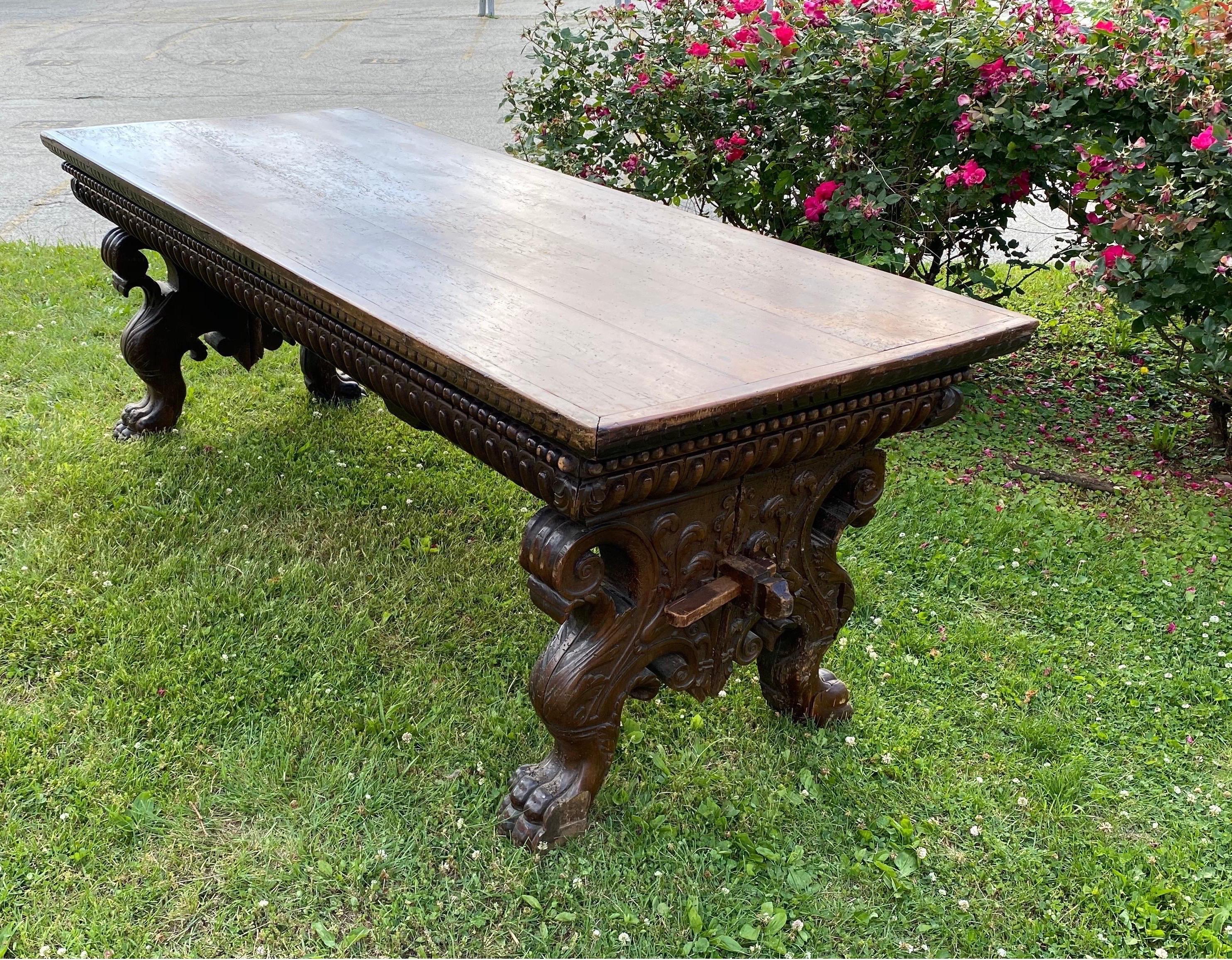 17th-Early 18th Century Tuscan Baroque Walnut Trestle Table In Good Condition For Sale In Charleston, SC