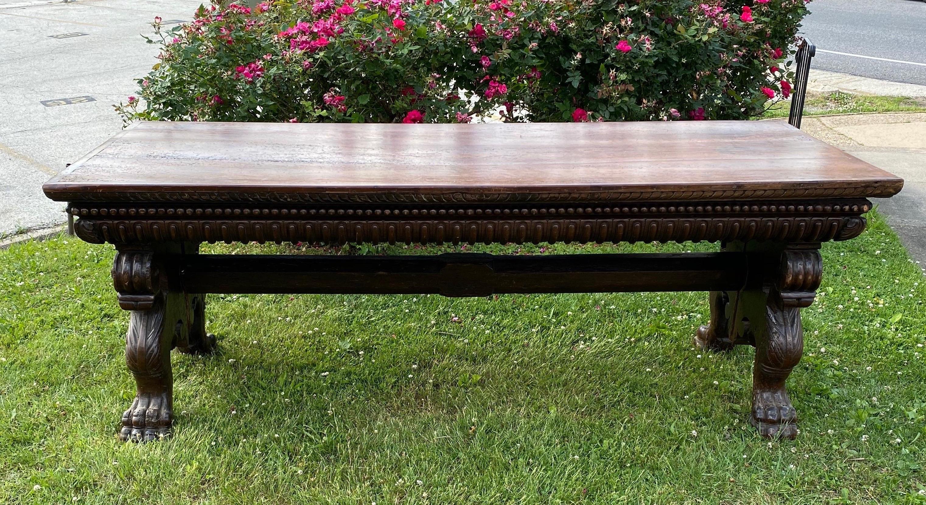 17th-Early 18th Century Tuscan Baroque Walnut Trestle Table For Sale 1