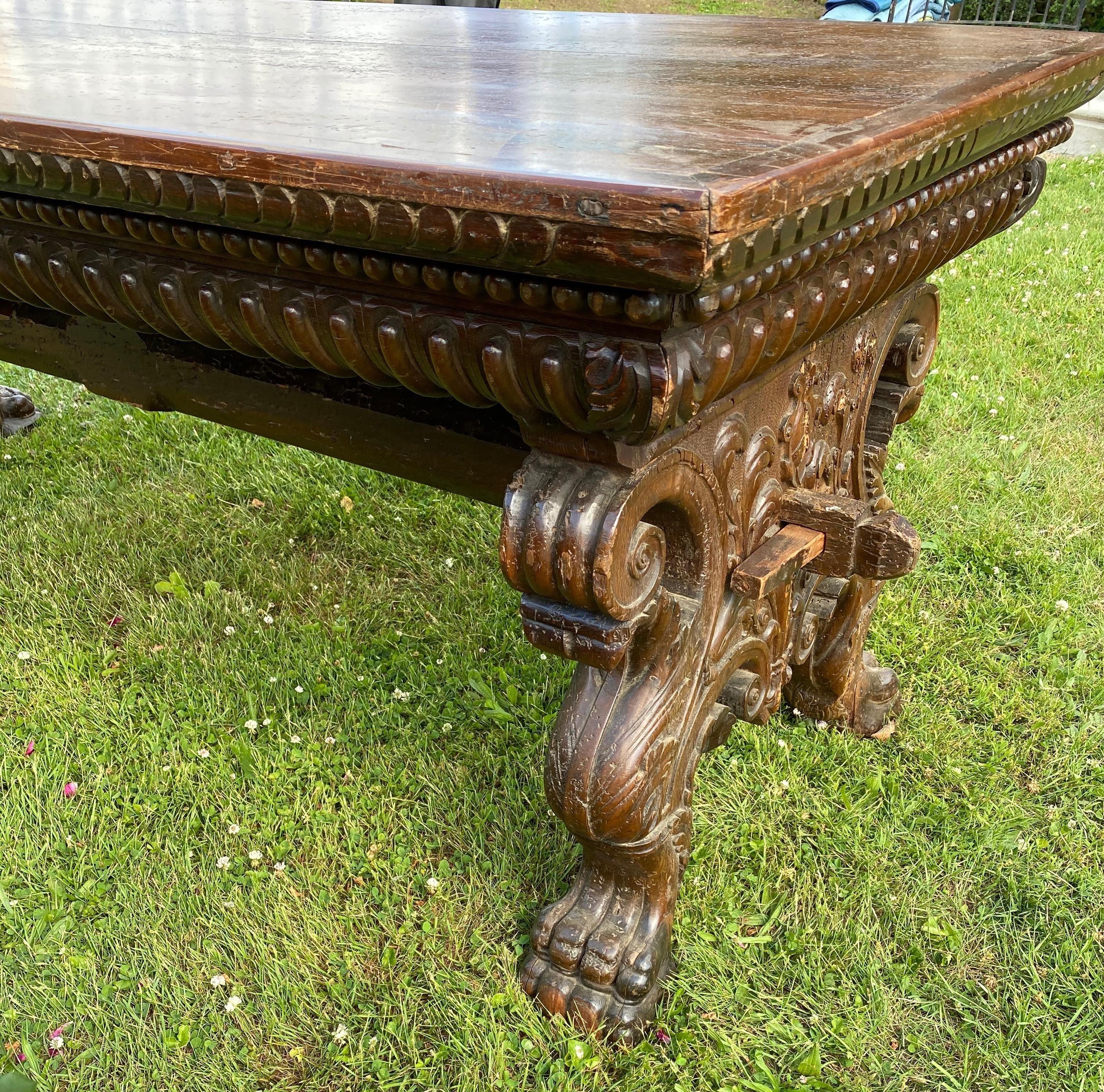 17th-Early 18th Century Tuscan Baroque Walnut Trestle Table For Sale 2