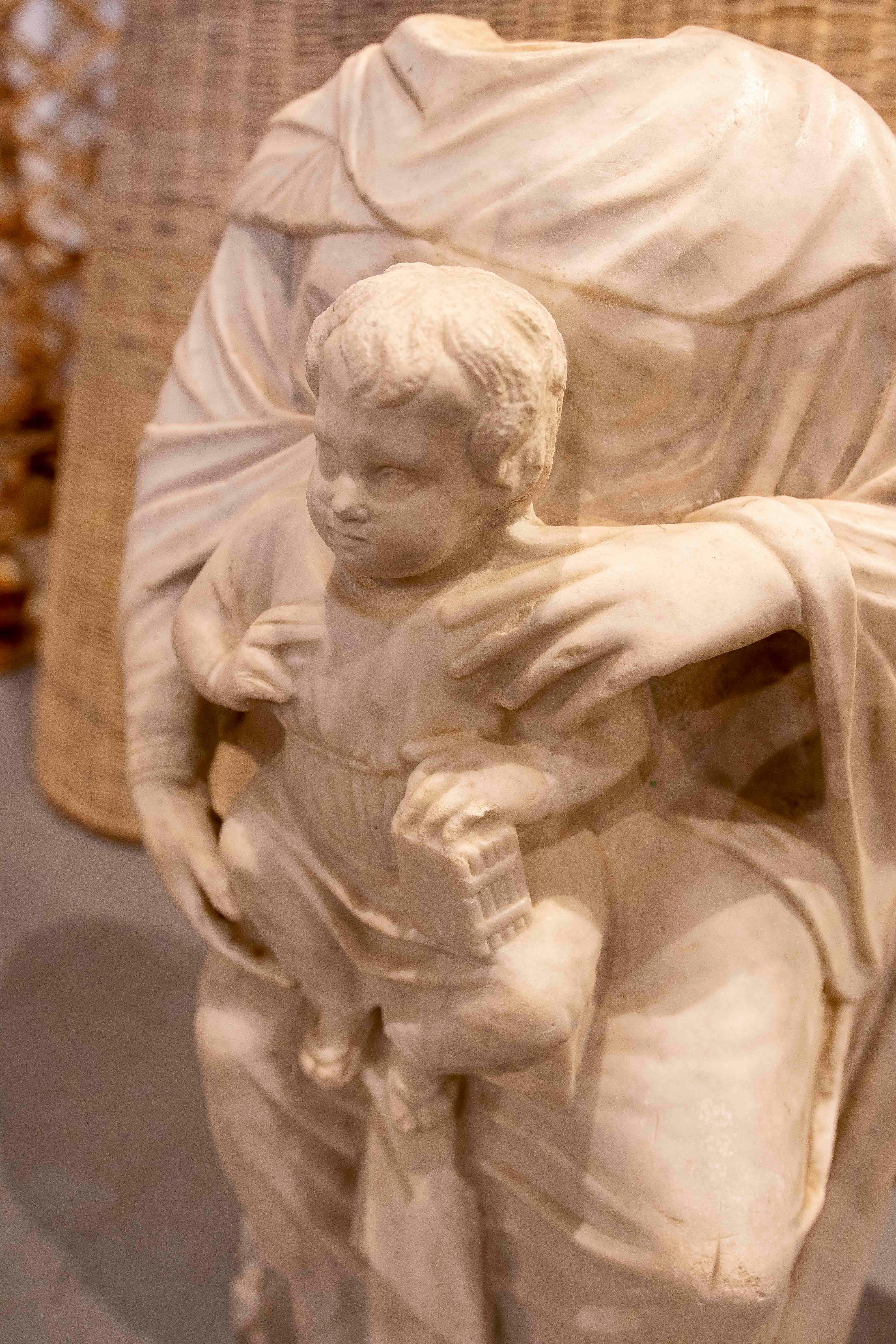 17th Hand Carved Marble Sculpture of Virgin with Child For Sale 4
