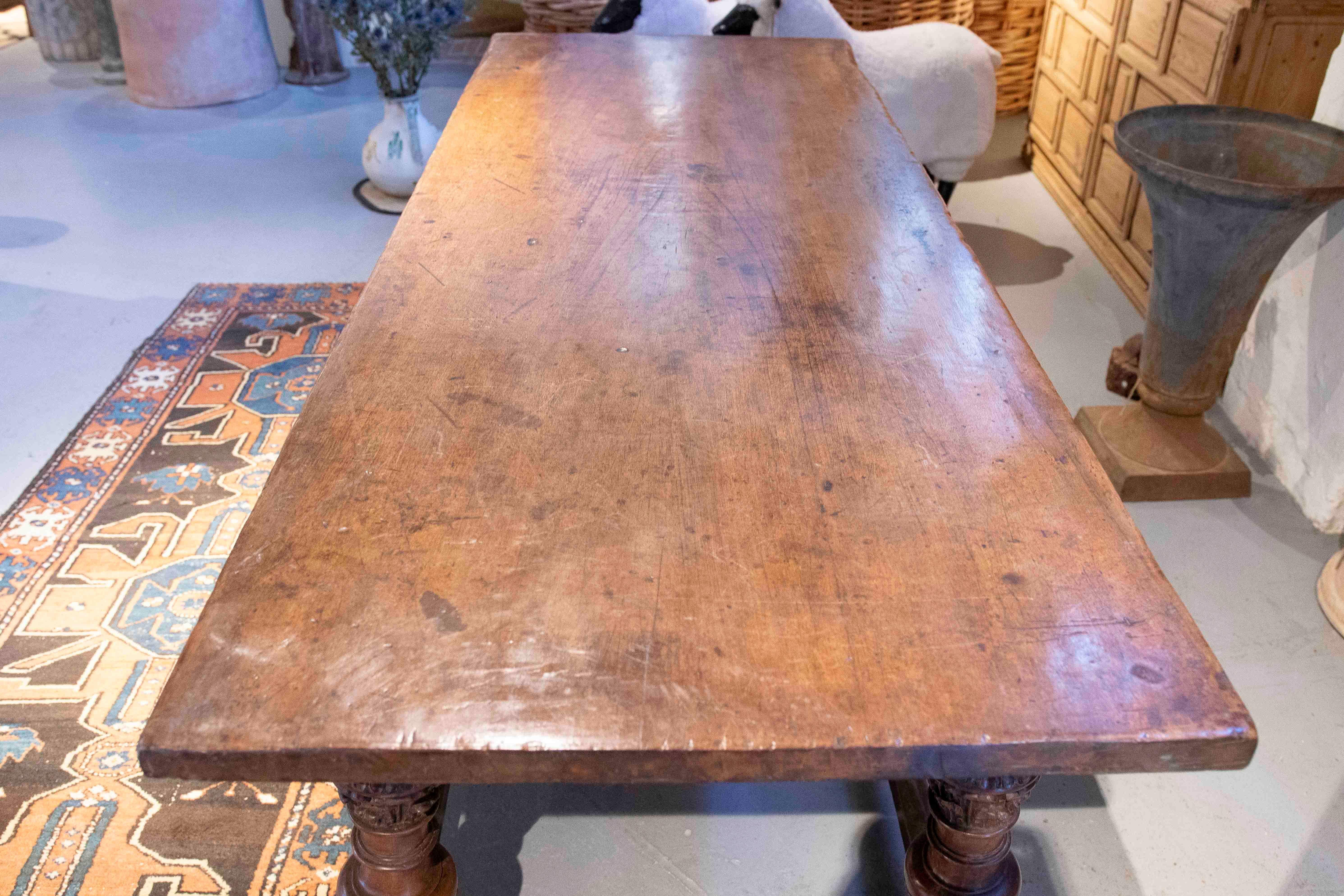 17th Hand-Carved Wooden Table from Burgos with Drawers For Sale 1