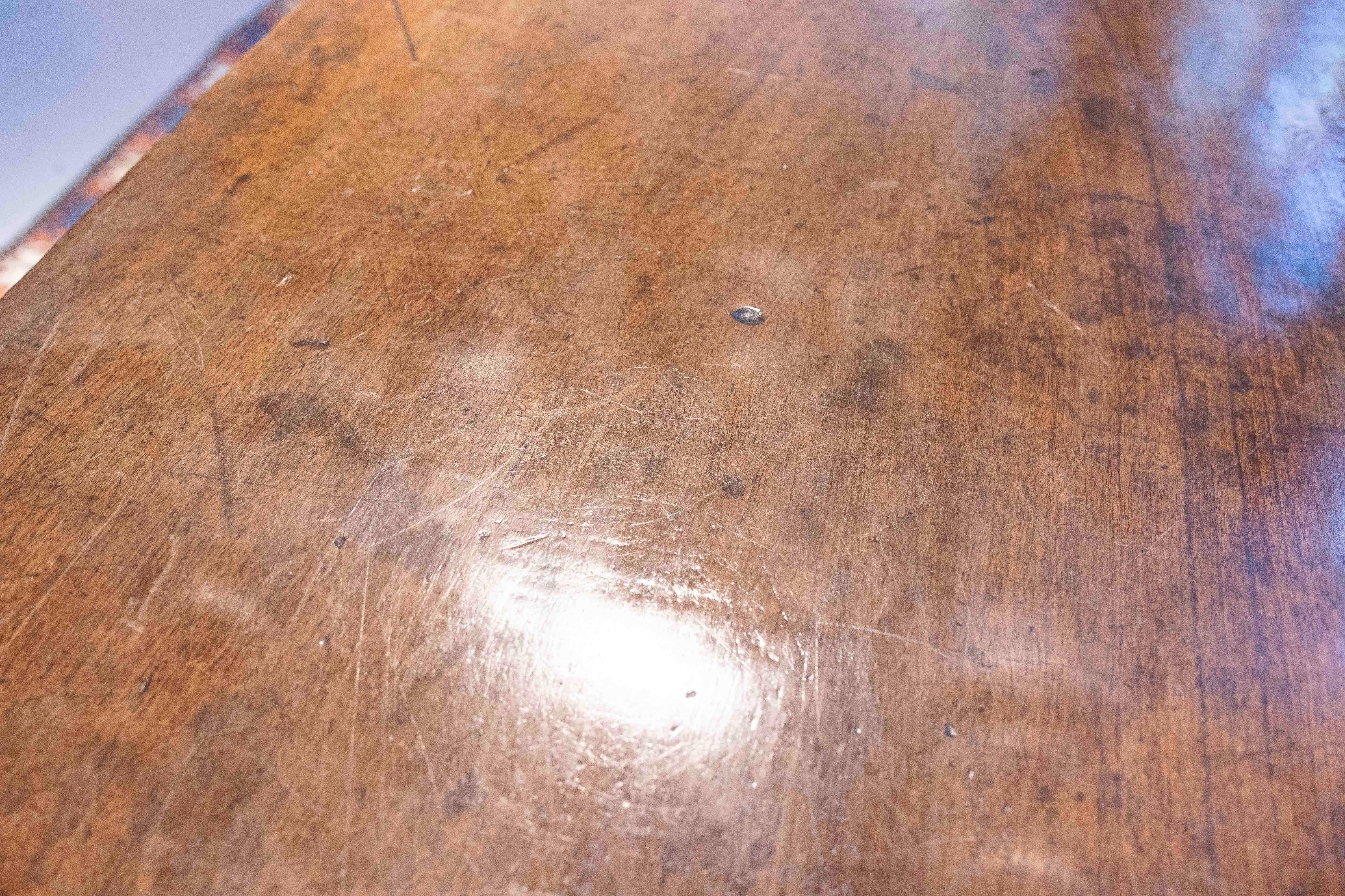 17th Hand-Carved Wooden Table from Burgos with Drawers For Sale 3
