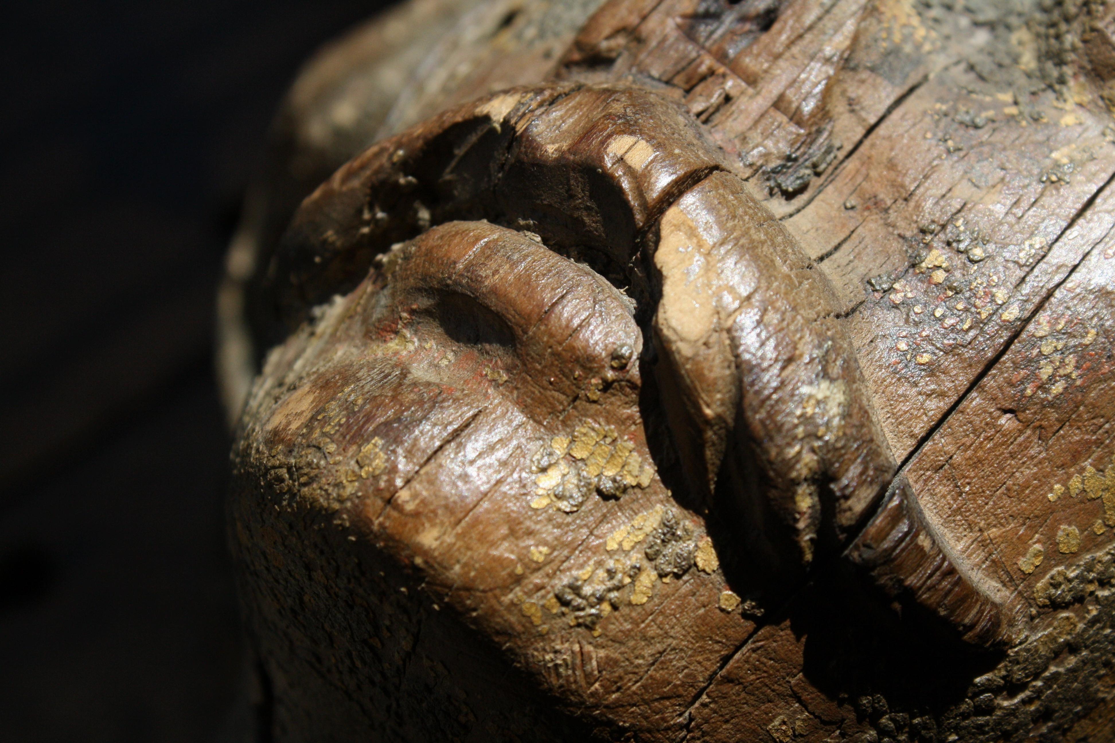 Hand-Carved 17th Century Carved Nautical Maritime Ships Stern Gilt Decoration, Figure Head