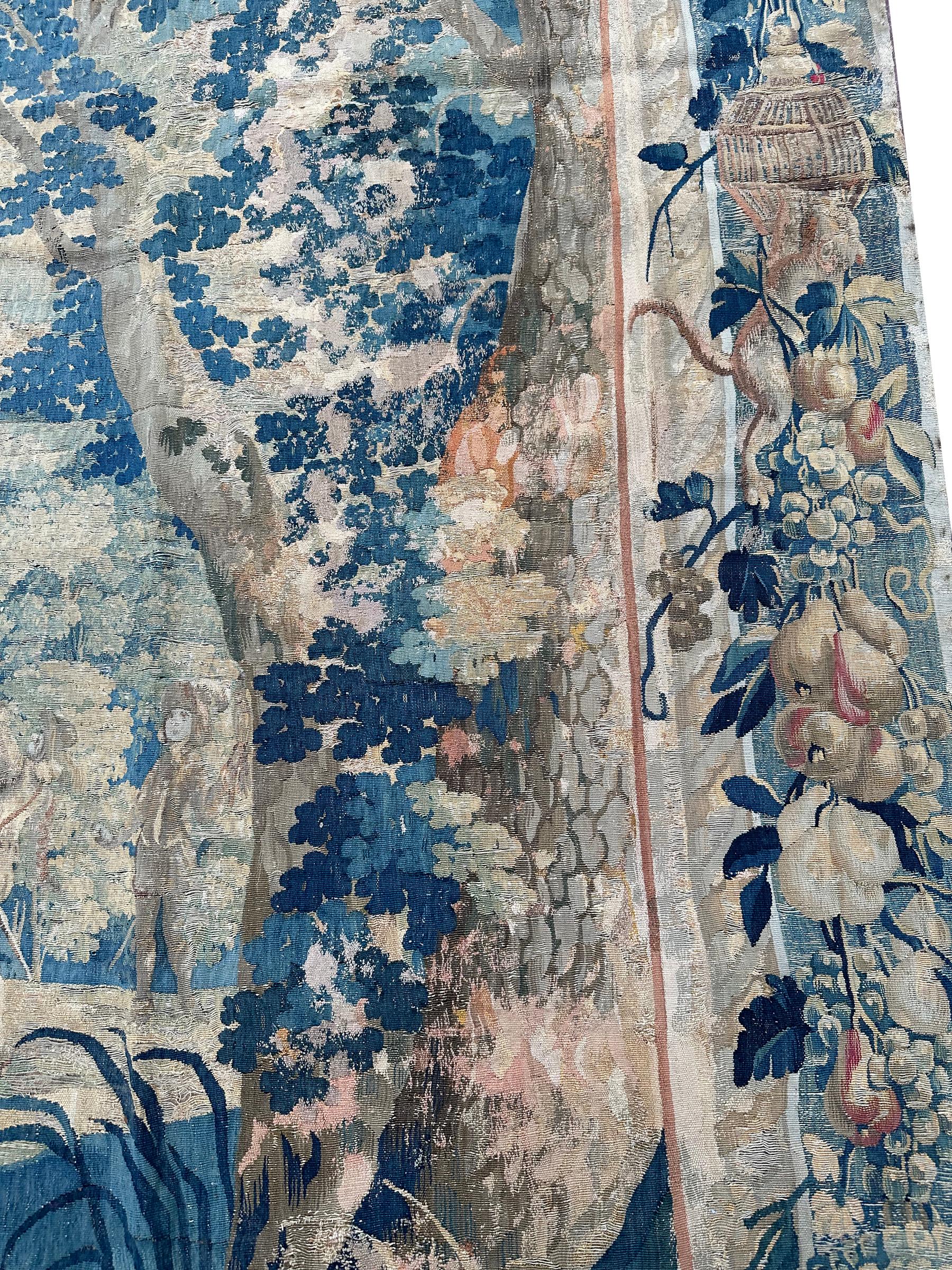 Tapiz Francés del S.XVII Raro Verdure Original 239x330cm Fina Lana y Seda 8x11 Tejido a mano en venta