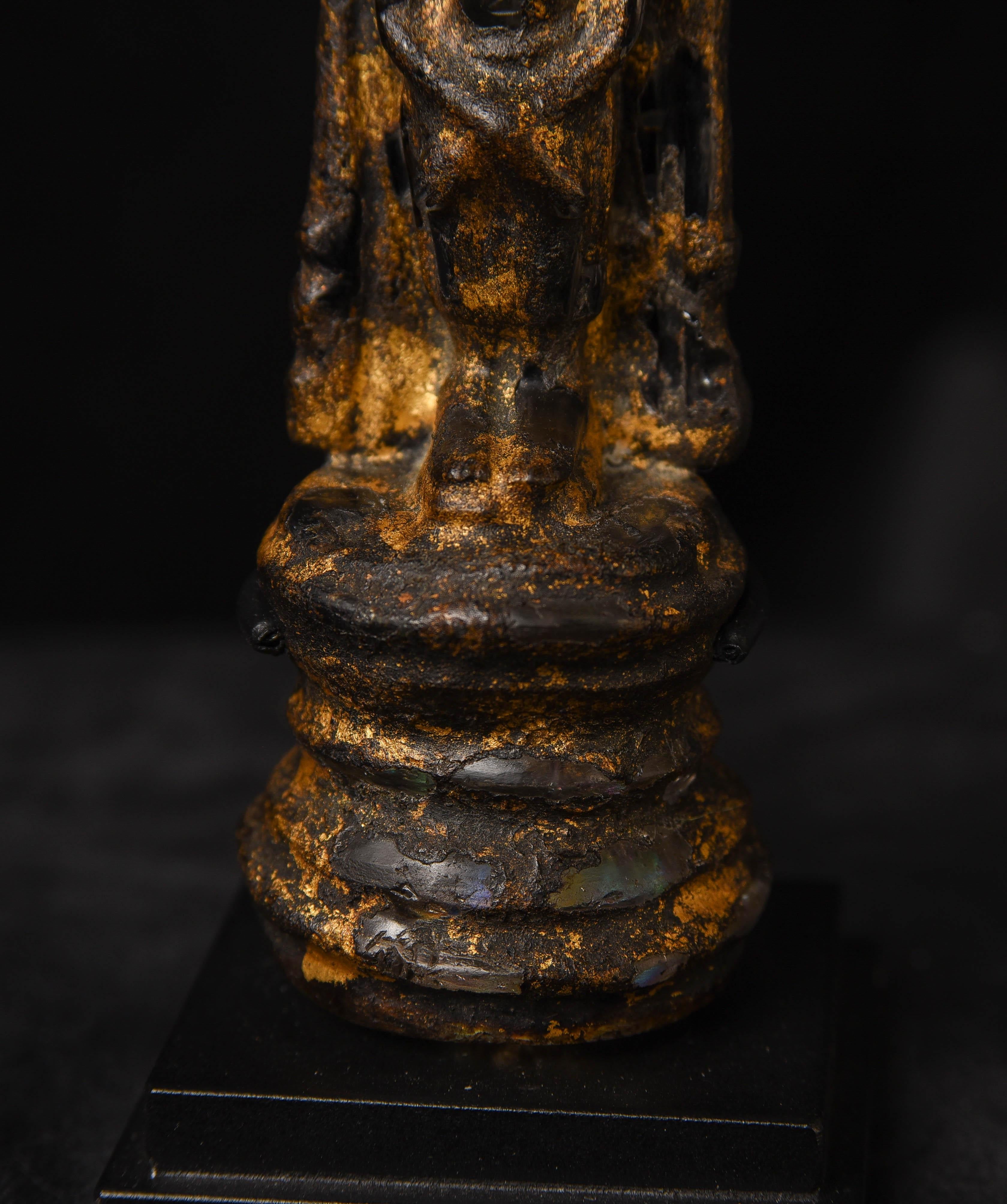 17thC or Earlier Thai / Laos Crystal Buddha, 5903 3