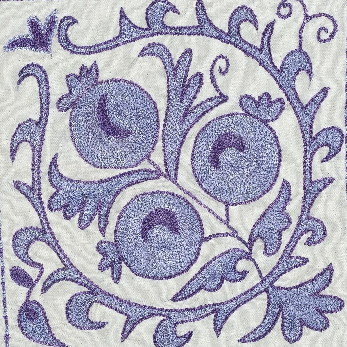 New Hand-Embroidered 100% Cotton Cushion Cover – Authentic Uzbek Textile Art

Bring a touch of Central Asian heritage to your home with this hand-embroidered 100% cotton Suzani pillowcase from Uzbekistan. Featuring intricate floral and geometric