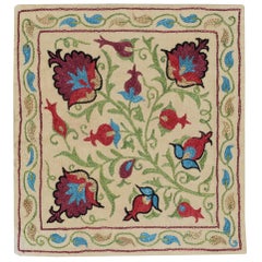 Housse de coussin en broderie de soie 17 "x18". The Moderns Pillow. Taie d'oreiller faite à la main