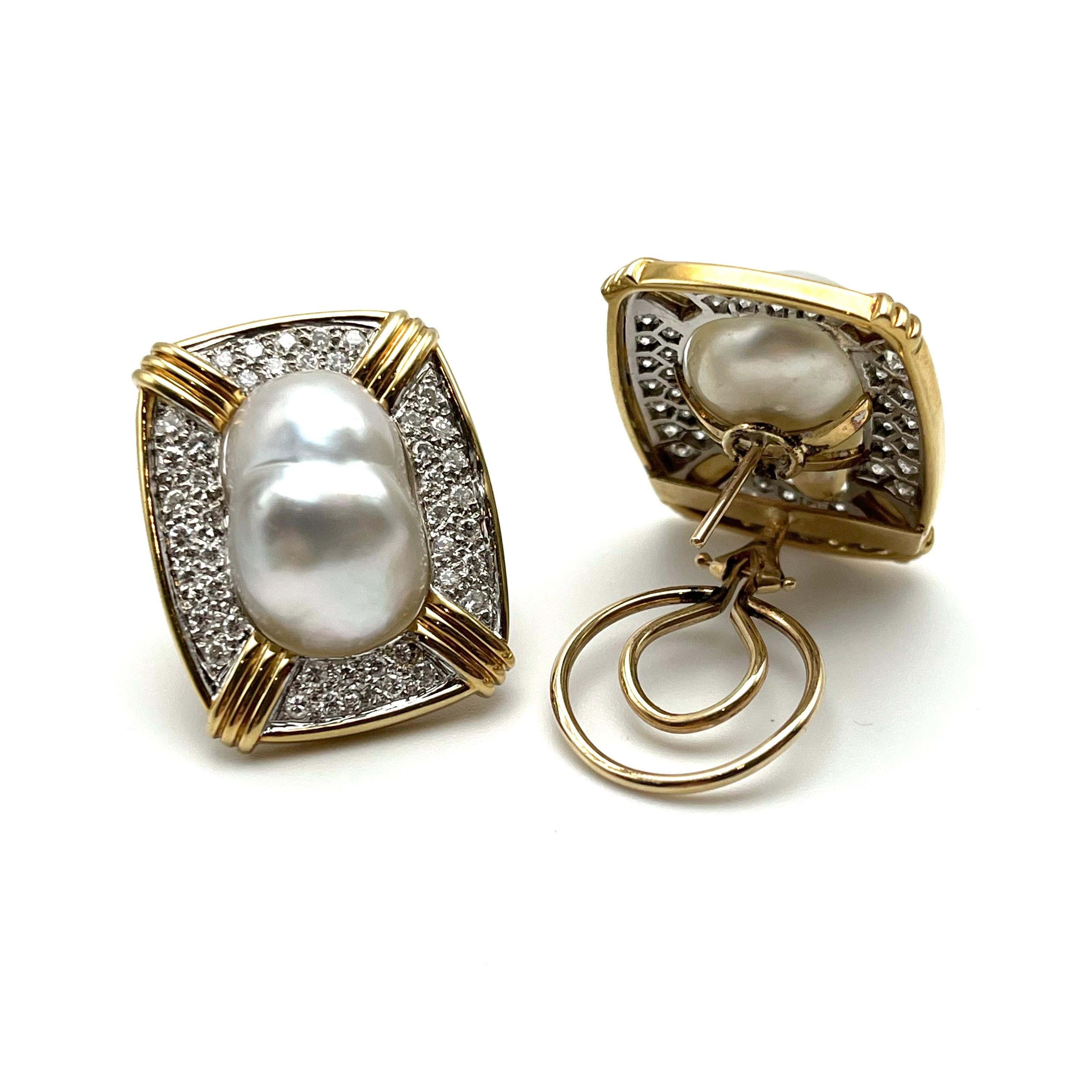 Pendientes Omega de Perlas Barrocas y Diamantes 18/14KT Retro en venta