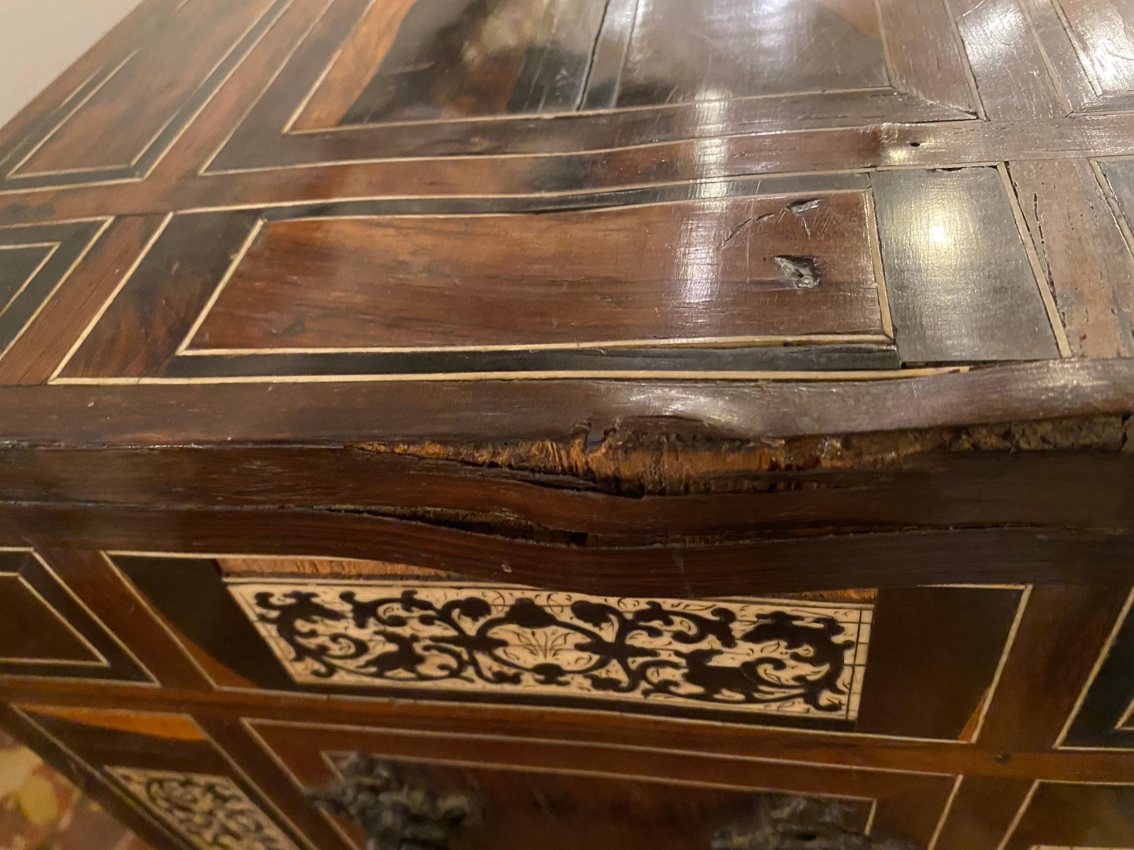 18th-19th Century Rosewood and Ebony Italian Table Cabinet, Box or Mini Trunk 8