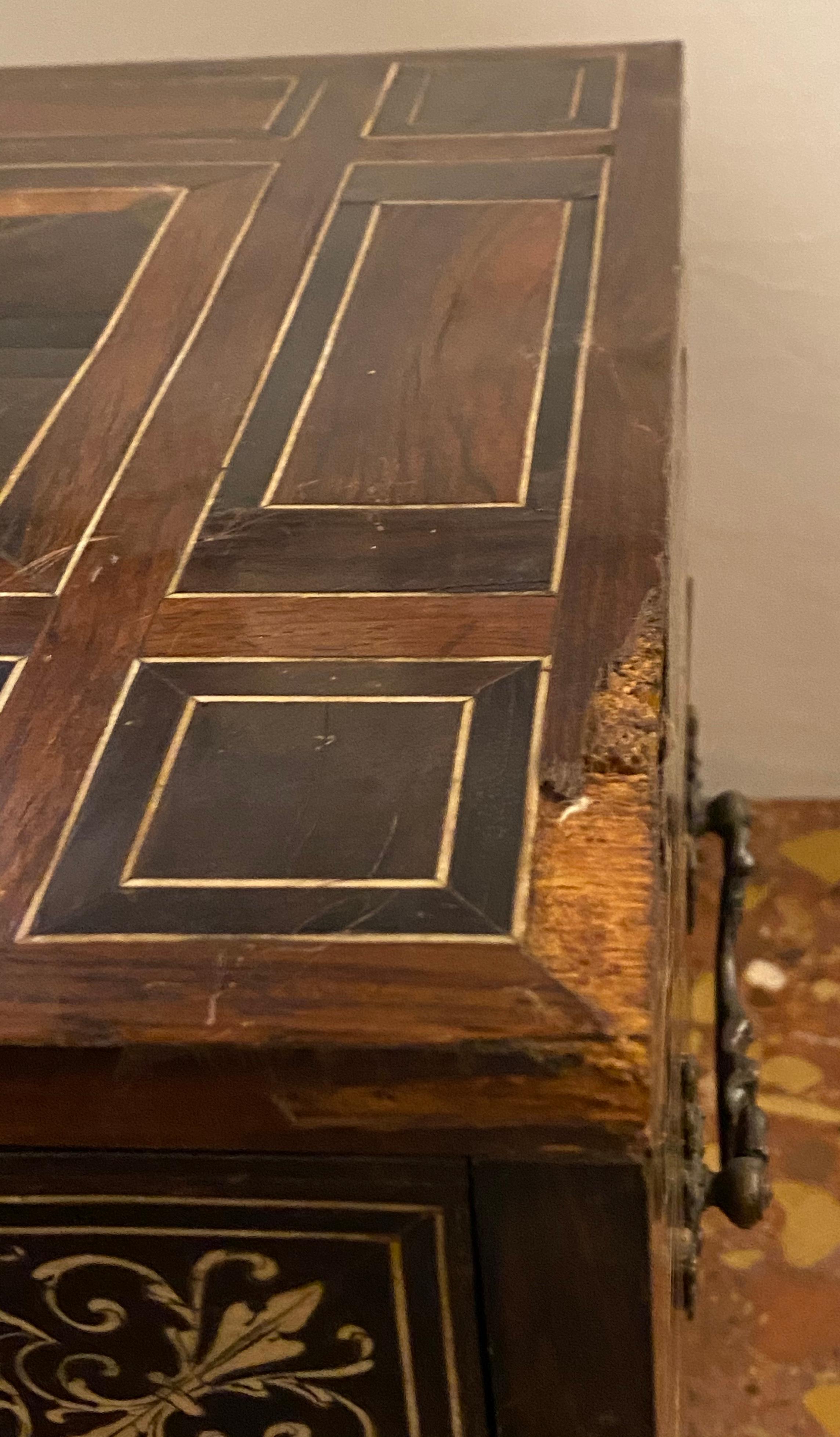 18th-19th Century Rosewood and Ebony Italian Table Cabinet, Box or Mini Trunk 9