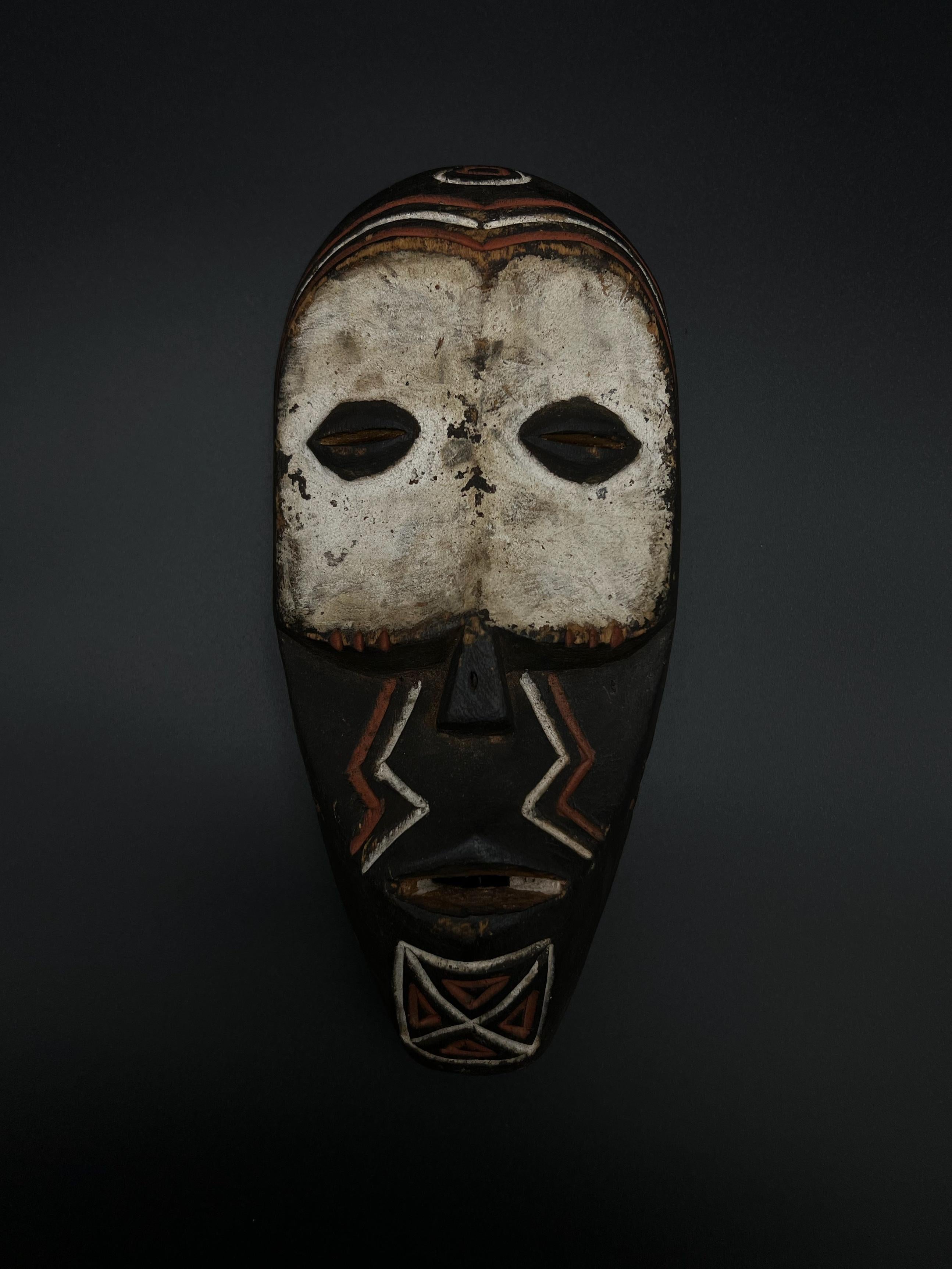 Congolais Un beau masque Bena Lulua, art populaire africain primitif, 18/1900 en vente