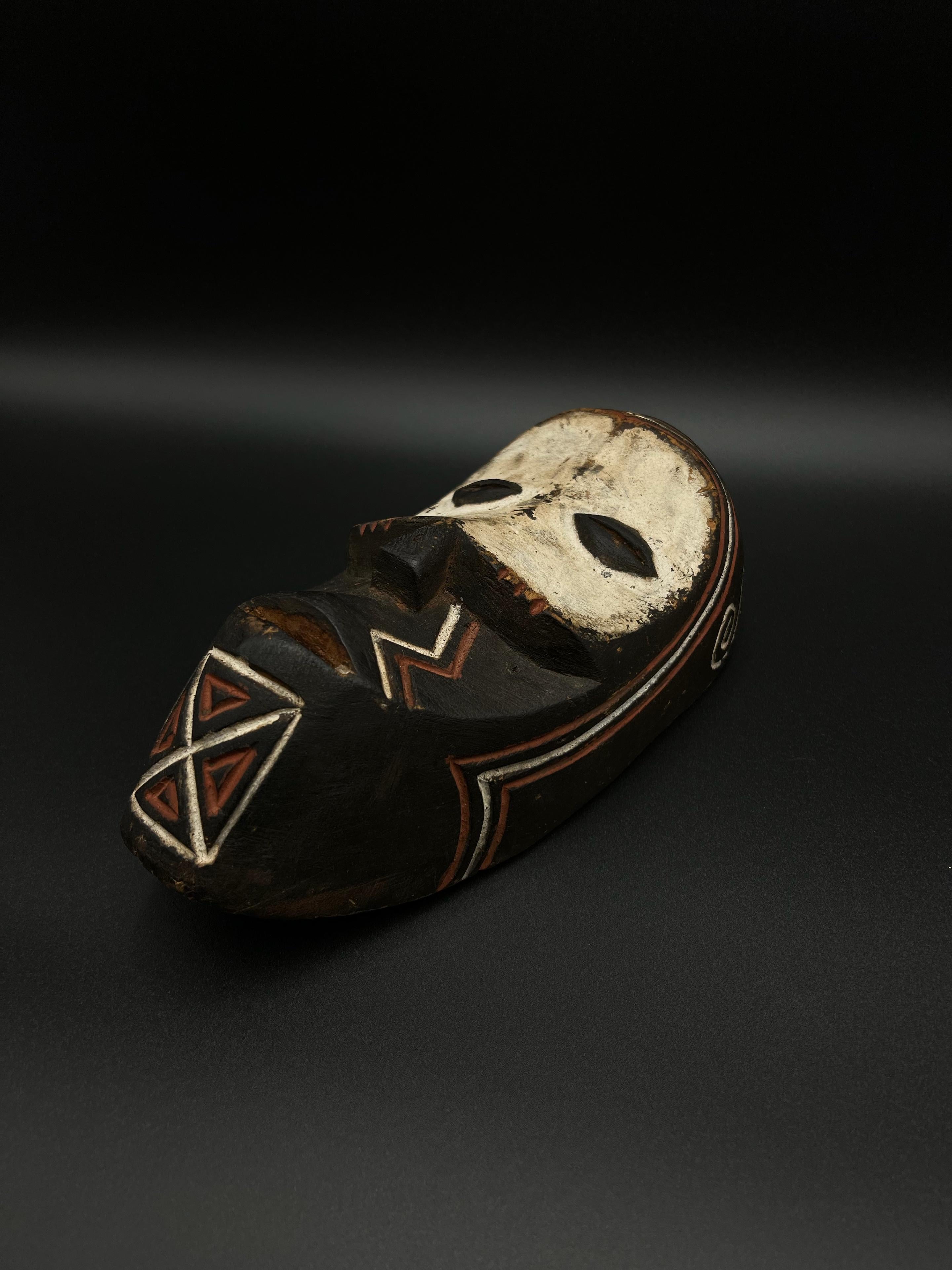 20ième siècle Un beau masque Bena Lulua, art populaire africain primitif, 18/1900 en vente