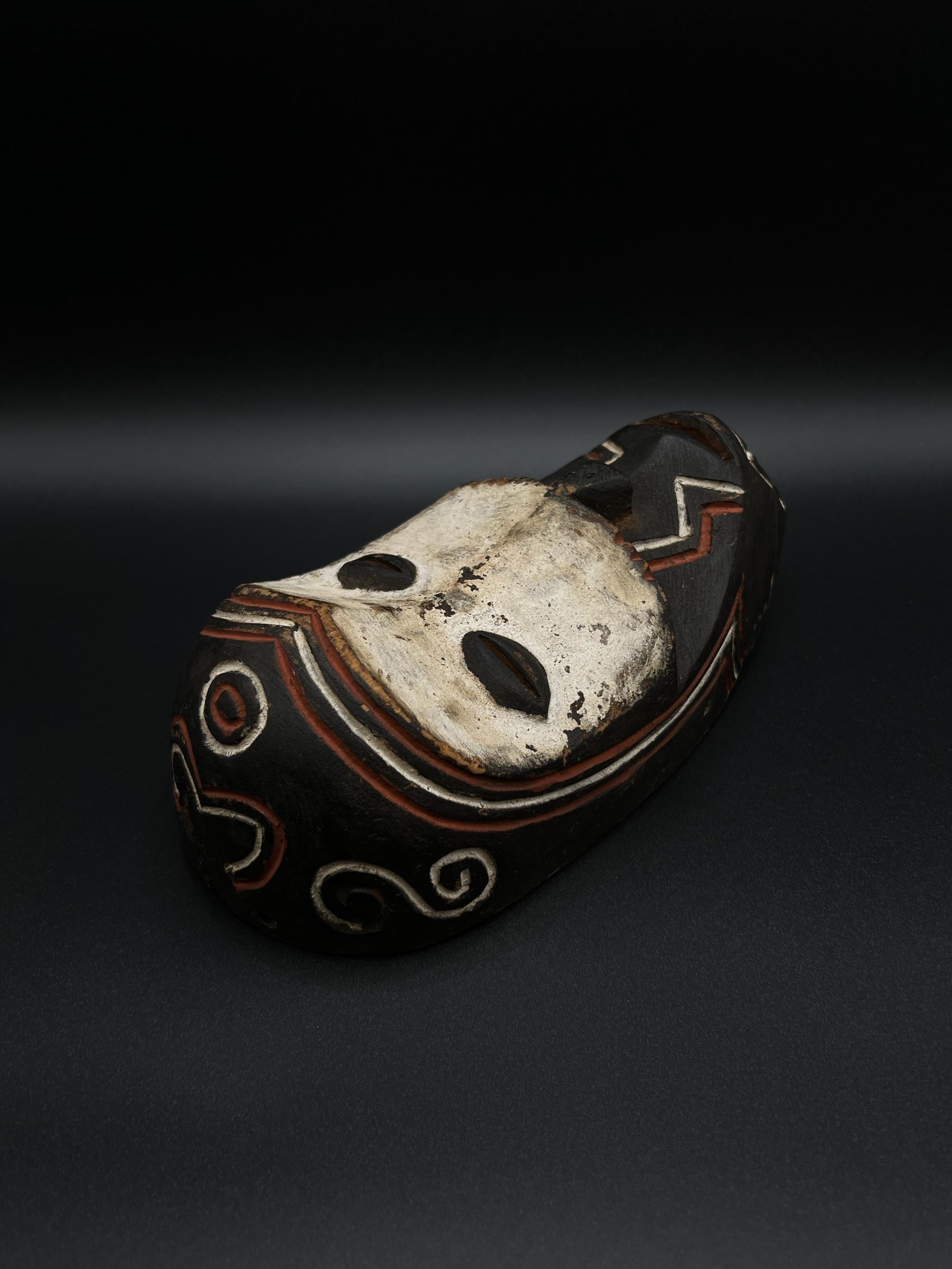 Un beau masque Bena Lulua, art populaire africain primitif, 18/1900 en vente 1