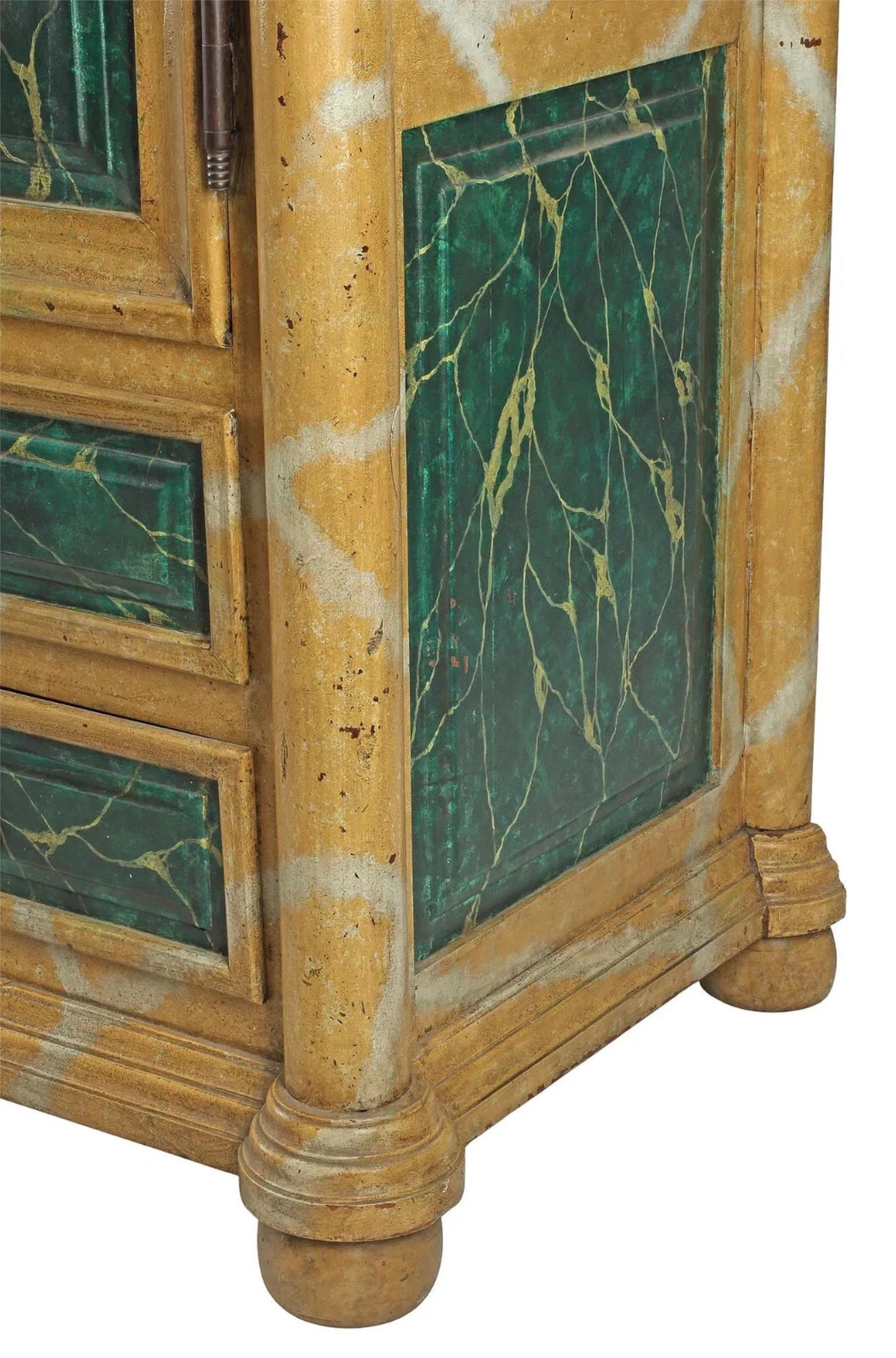 Autre Armoire continentale ancienne des années 18-1900, polychrome, marbrée, verte, dorée ! en vente