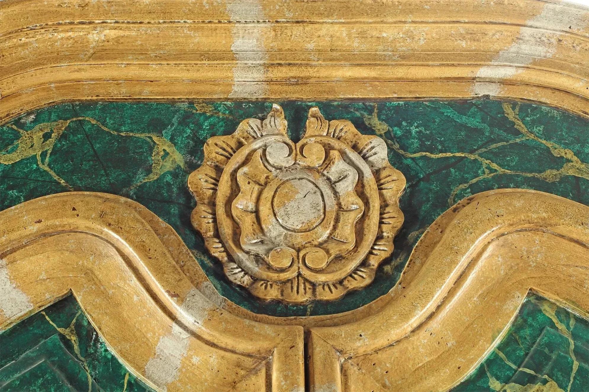 Inconnu Armoire continentale ancienne des années 18-1900, polychrome, marbrée, verte, dorée ! en vente