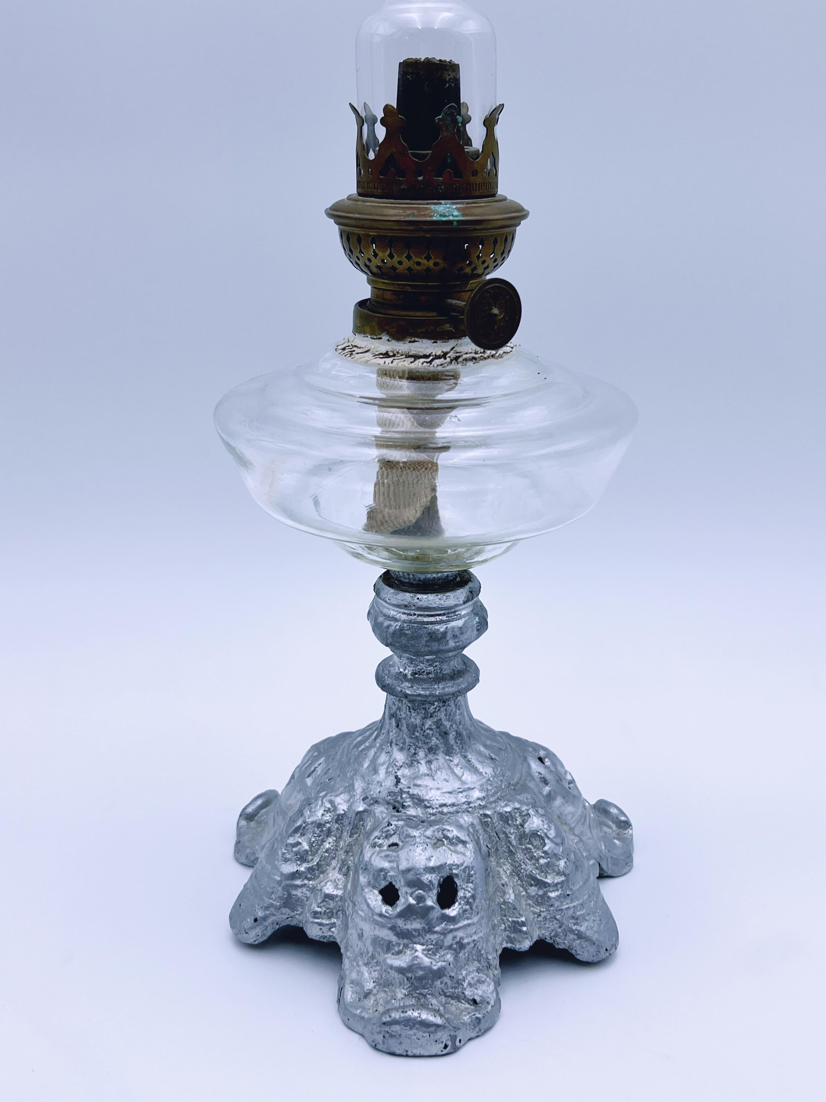 Tardo vittoriano Lampada a olio antica del 18/1900, stile rustico di campagna in vendita