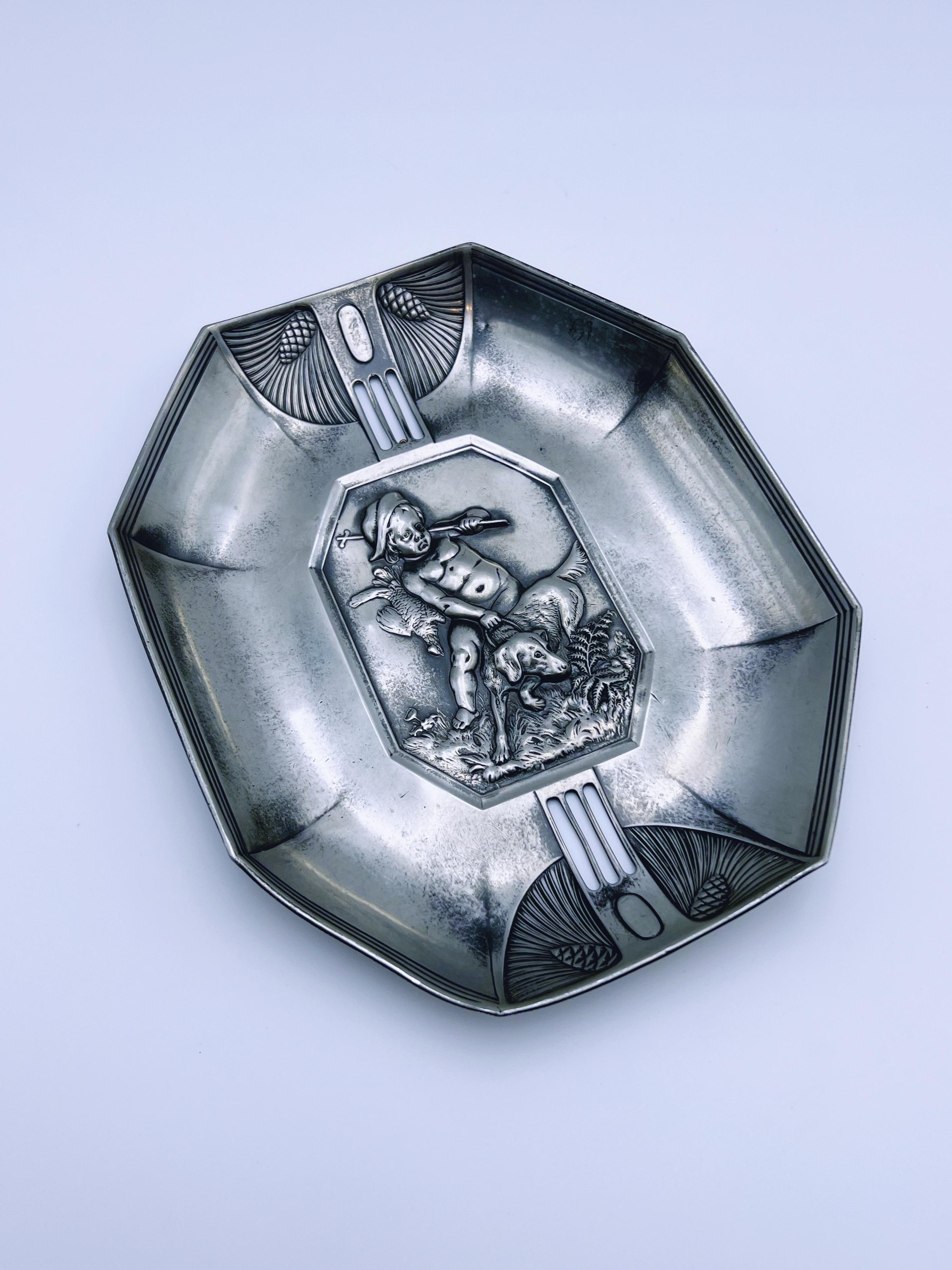 Métal 18/1900 Antique RUSTIC wall hanging Pewter Plate (Plaque d'étain) en vente