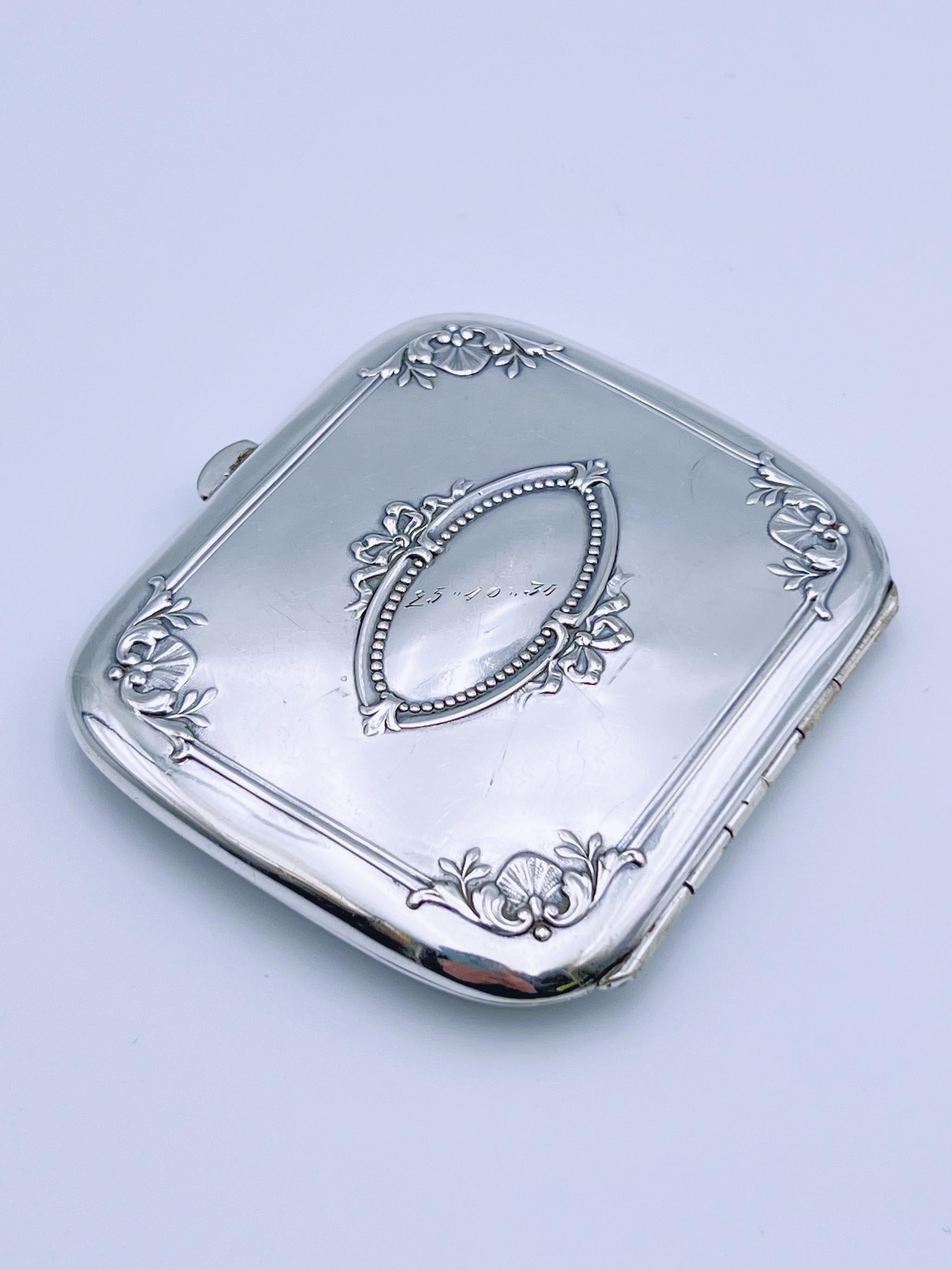 18/1900s Antique Victorian Silver Cigarette Case For Sale 3