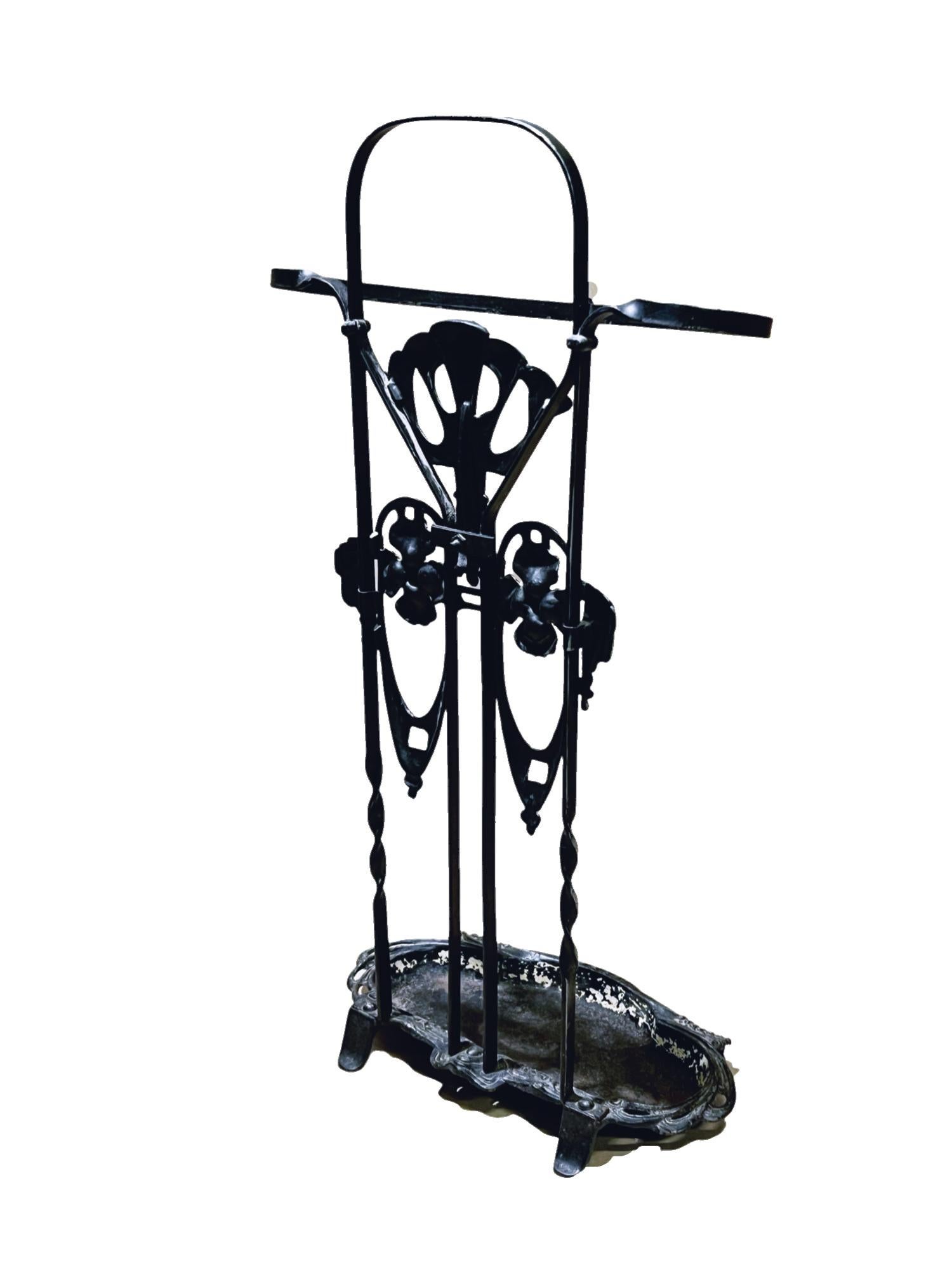 Porte-parapluies Art nouveau / Jugend des années 1880-1920 Bon état - En vente à Skien, NO