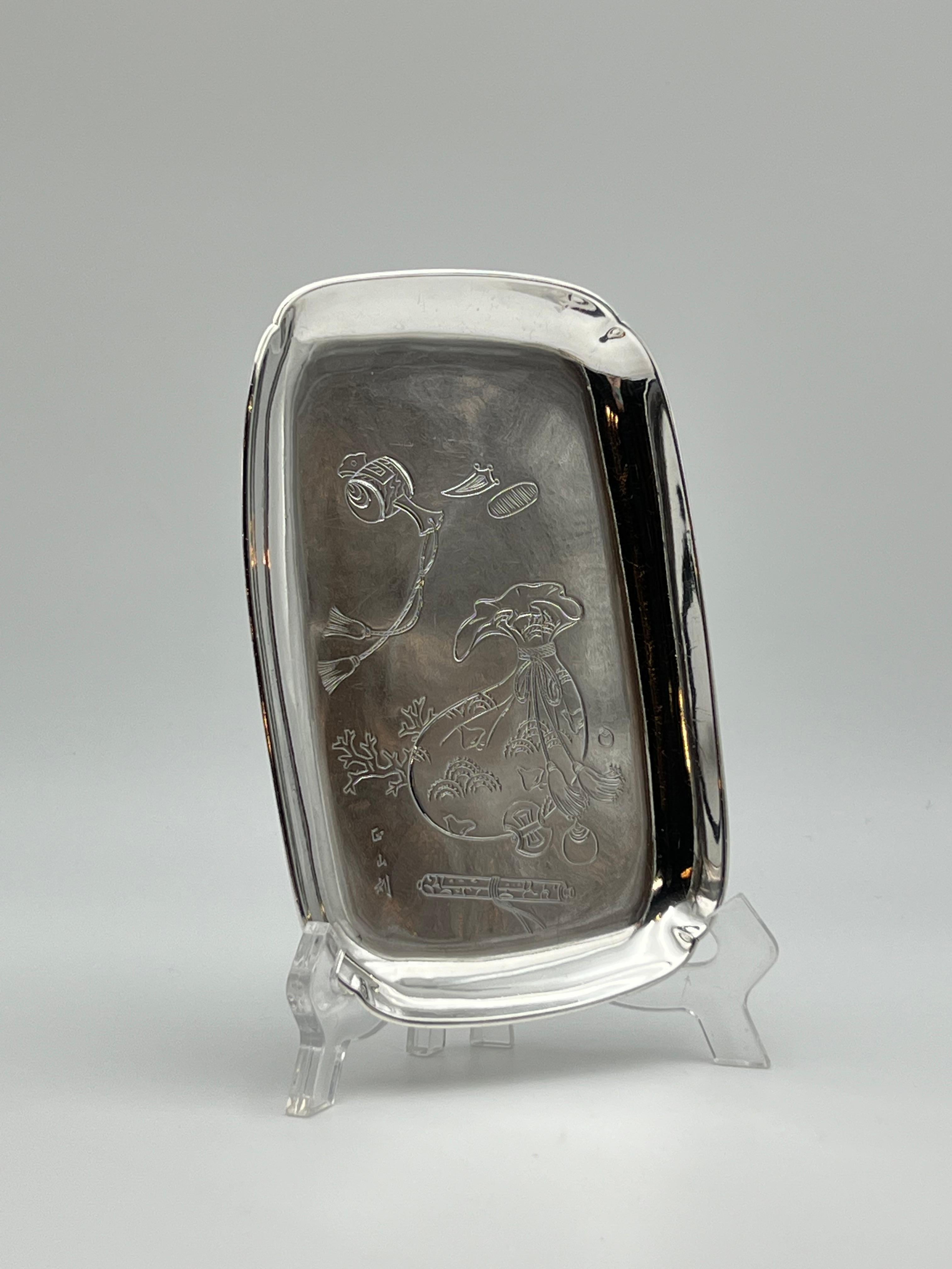 Bandeja japonesa antigua de plata maciza de 18/1900, hecha a mano, firmada Silver en venta
