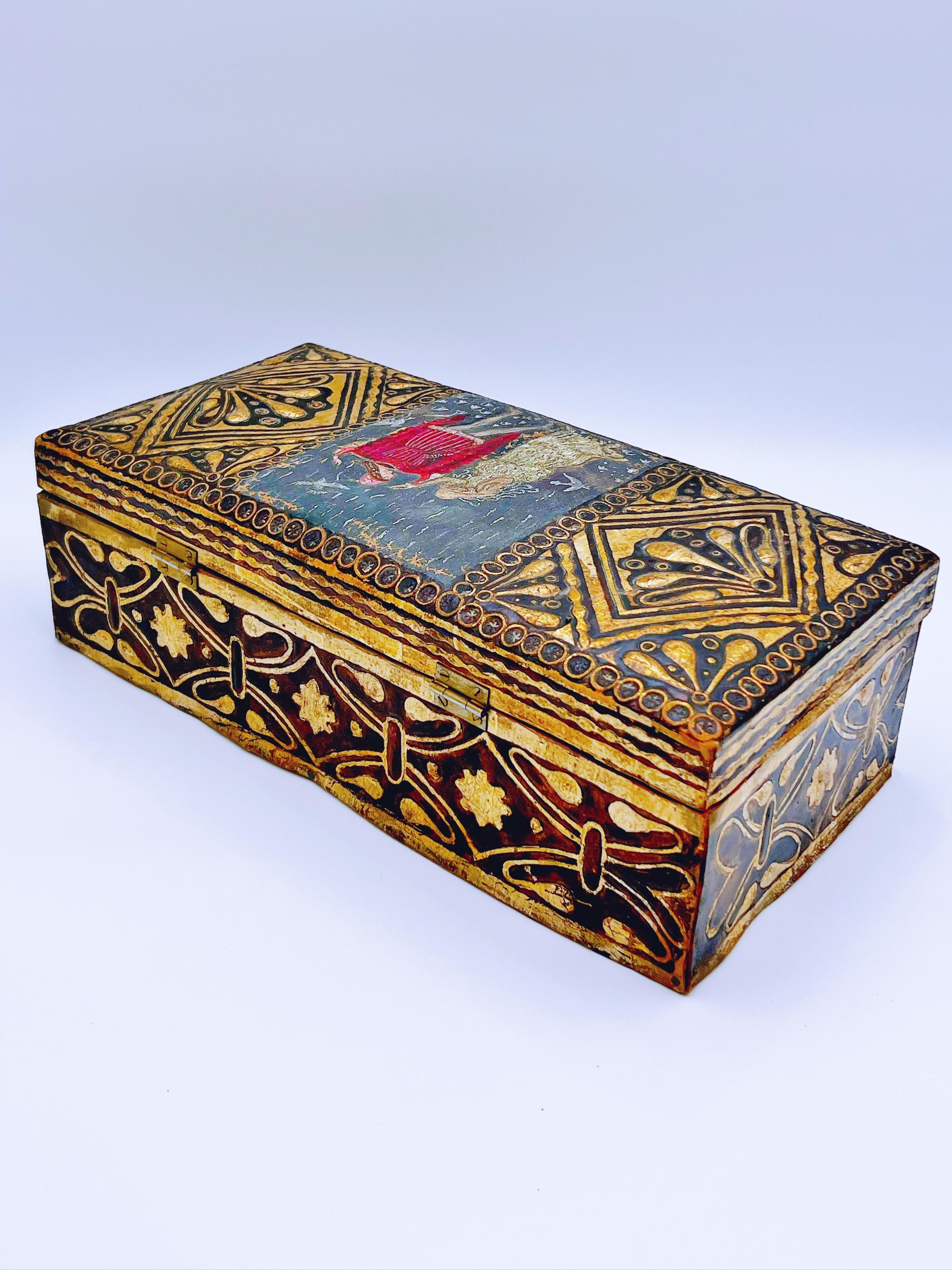 18/1900s “Prince & Princess” cordovan/gold leather box In Good Condition For Sale In Skien, NO